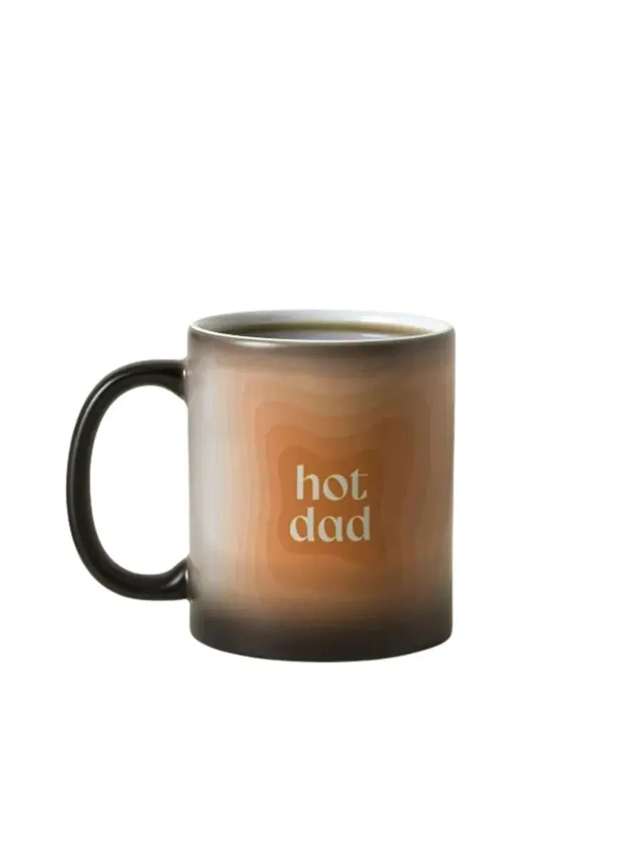 Кружка-хамелеон с принтом Cool Dad/Hot Dad, 11 унций Uncommon Goods — изображение 1 из 3, черный/оранжевый