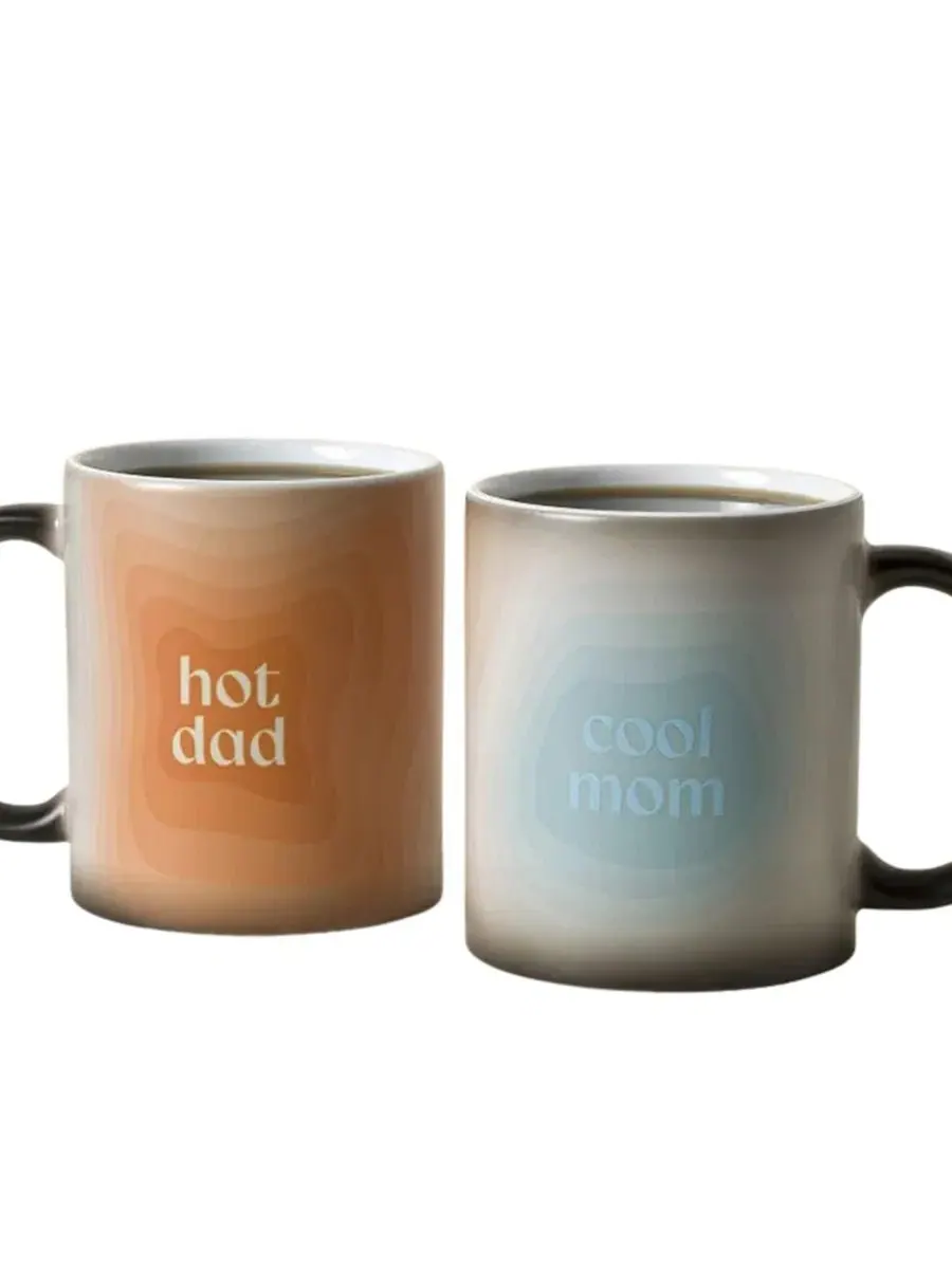 Кружка-хамелеон с принтом Cool Dad/Hot Dad, 11 унций Uncommon Goods — изображение 3 из 3, черный/оранжевый