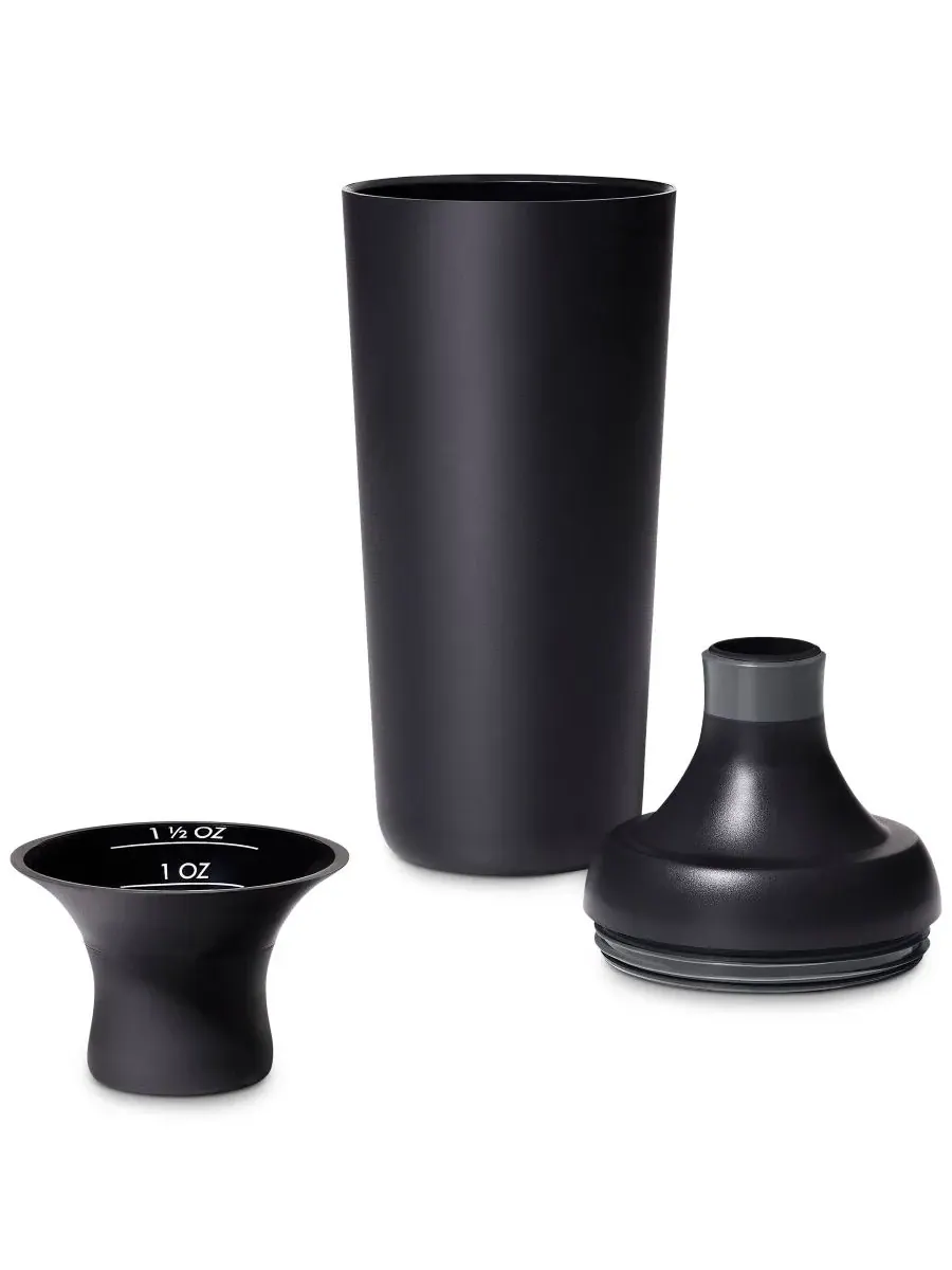Пластиковый шейкер для коктейлей Good Grips Oxo — изображение 2 из 8, черный