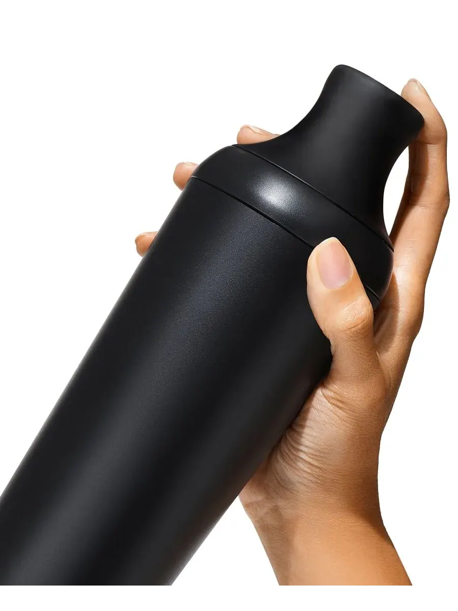 Пластиковый шейкер для коктейлей Good Grips Oxo — изображение 4 из 8, черный