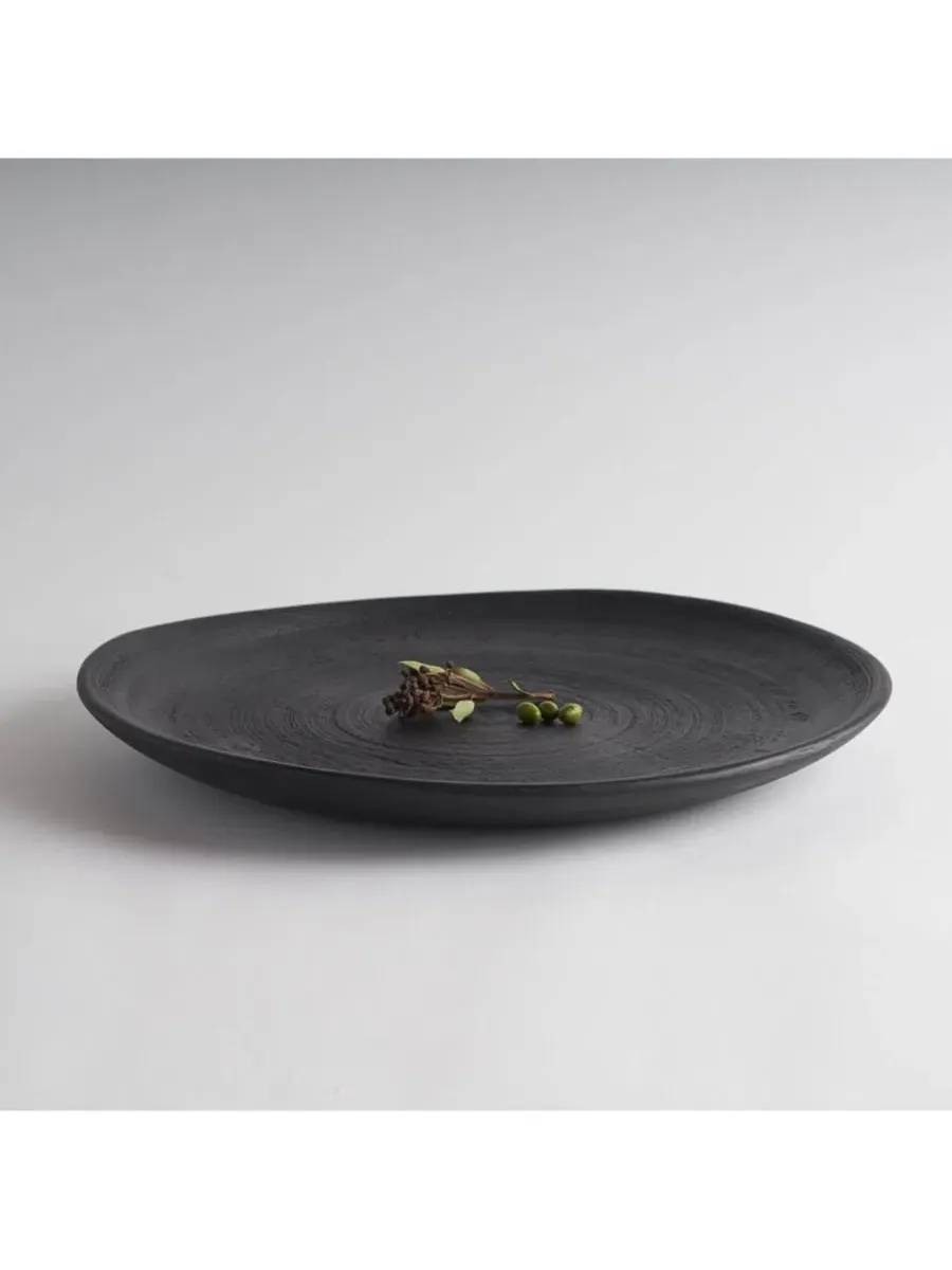 Декоративный поднос из мангового дерева Groove Display Tray The Collective — черный