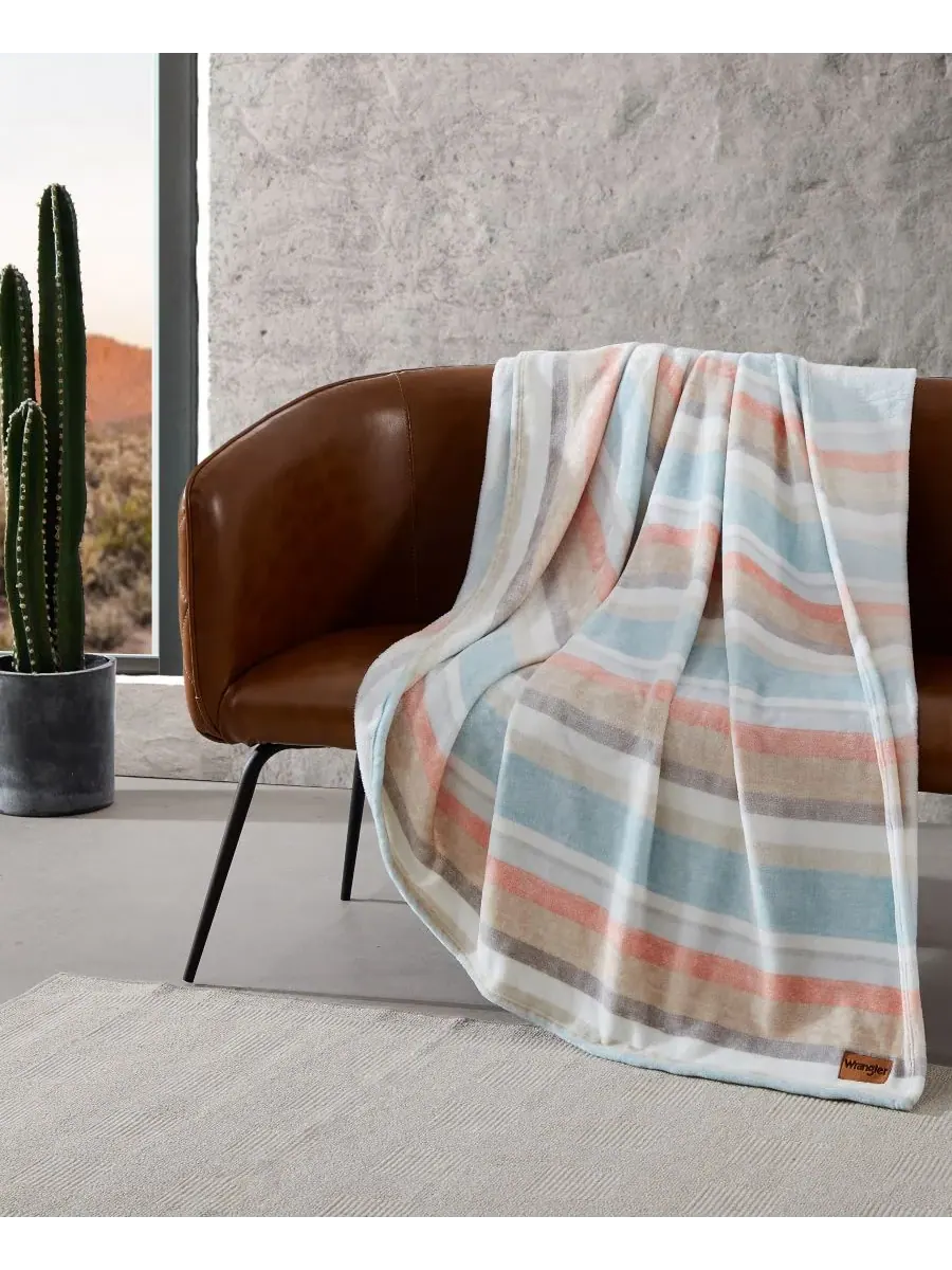 Мягкое плюшевое одеяло Glen Canyon Stripe, размер Twin Wrangler — изображение 3 из 3, песочный