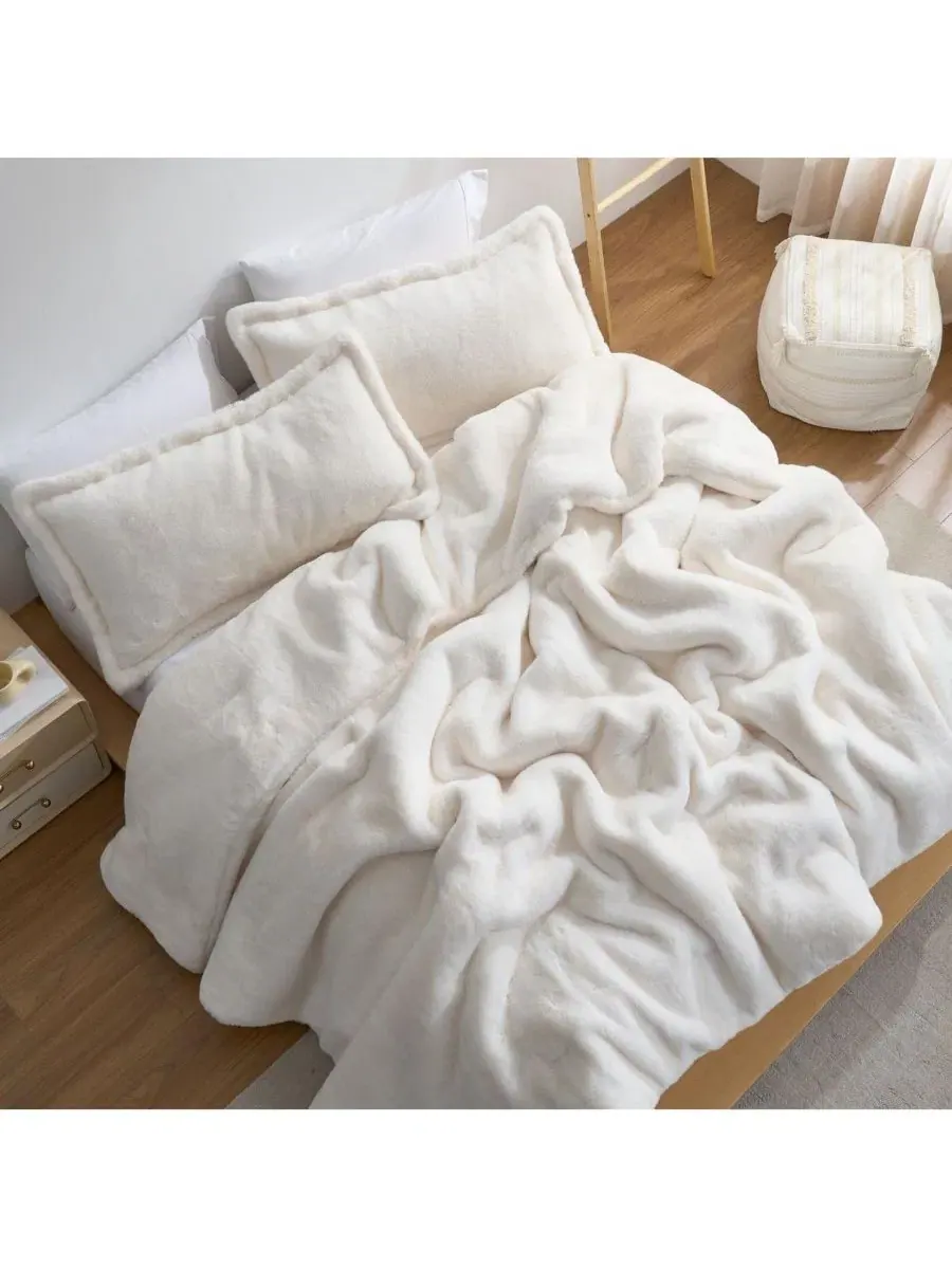 Пуховое одеяло Ice Bear Oversized Comforter Set Coma Inducer — изображение 1 из 4, кремовый белый