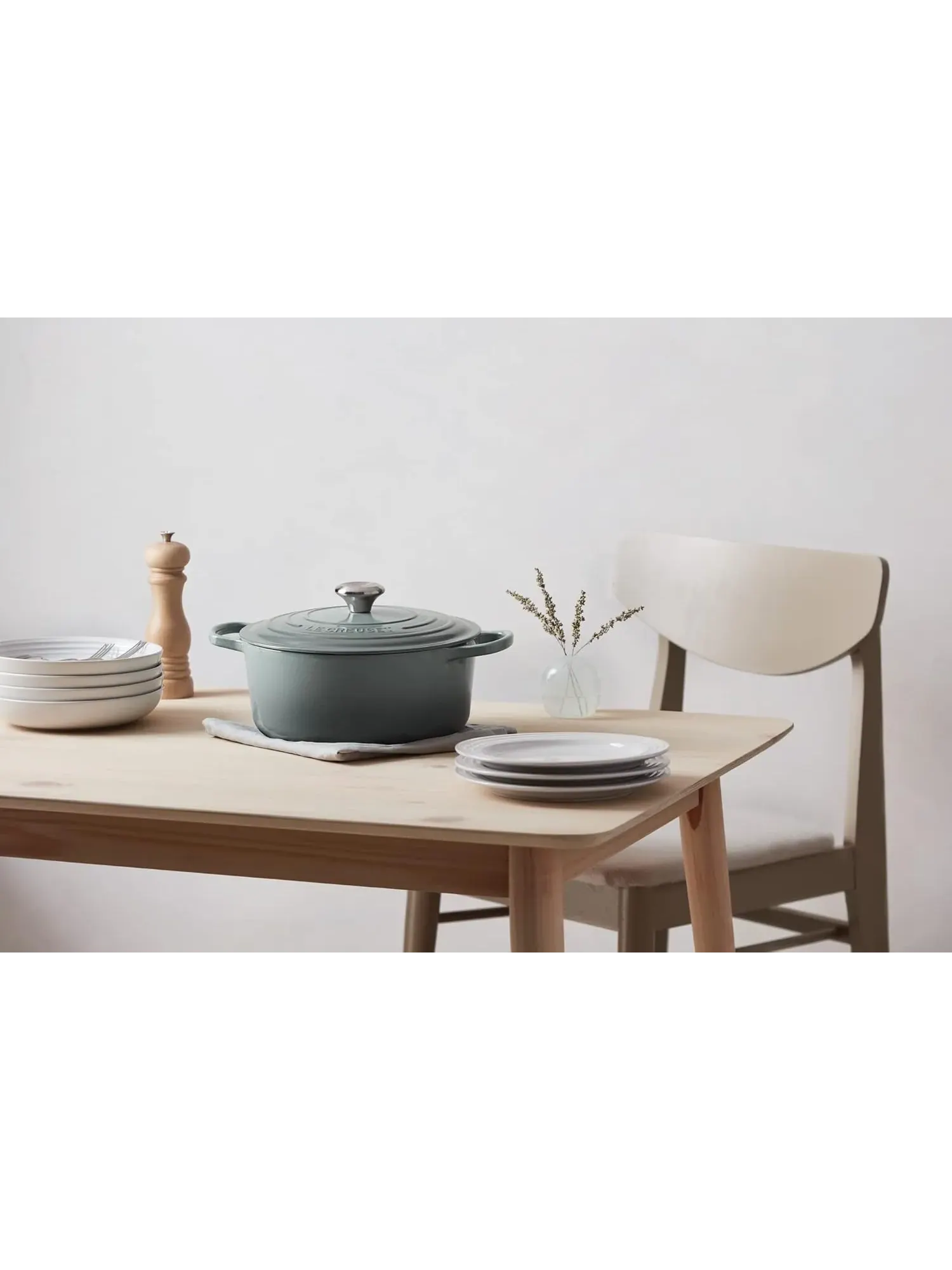 Кастрюля круглая Le Creuset Signature, 8,4 л, 30 см — изображение 5 из 6, морская соль