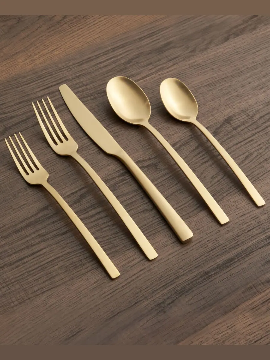 Cambridge Silversmiths Набор столовых приборов Beacon Gold Satin из 20 предметов, на 4 персоны — изображение 2 из 4, золото