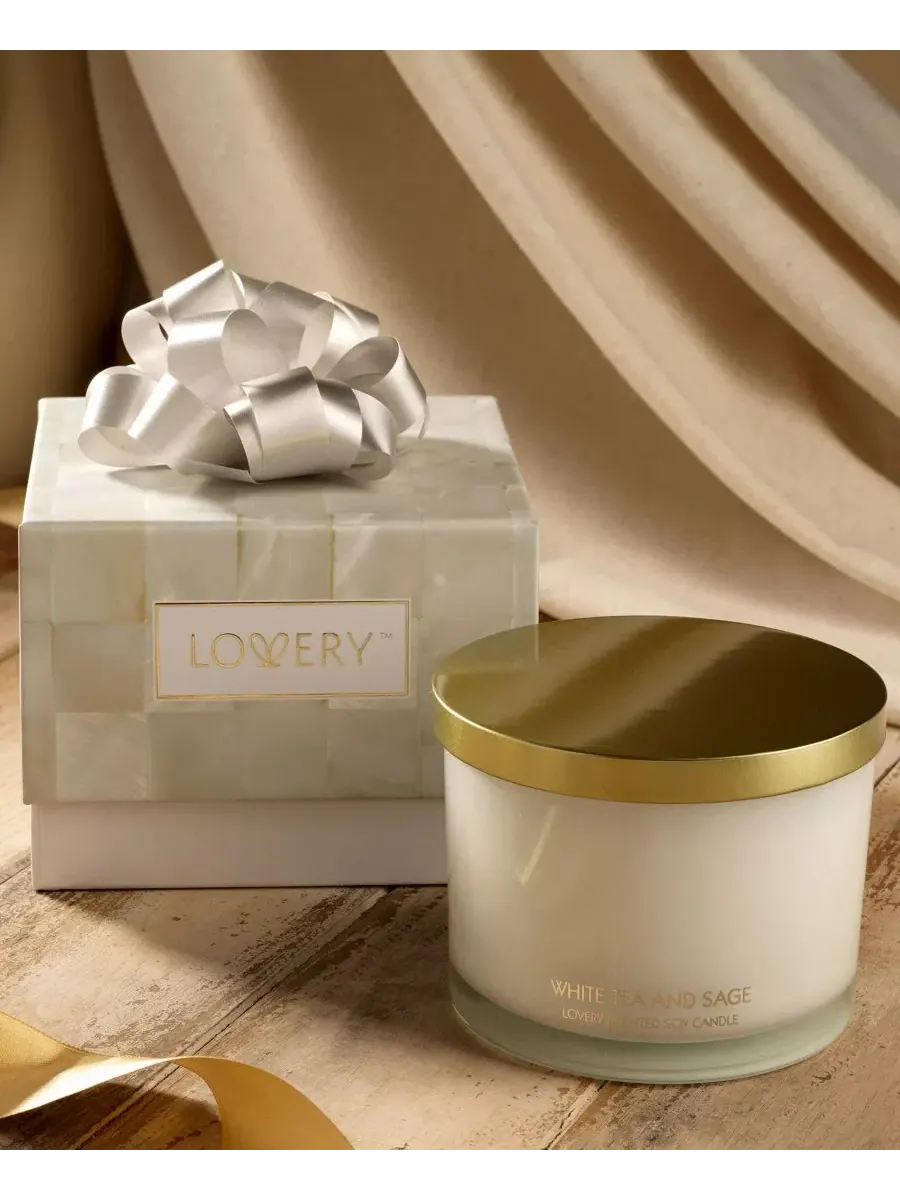 Набор ароматических свечей Tea and Sage, 3 фитиля, 350 г Lovery — изображение 3 из 4, белый