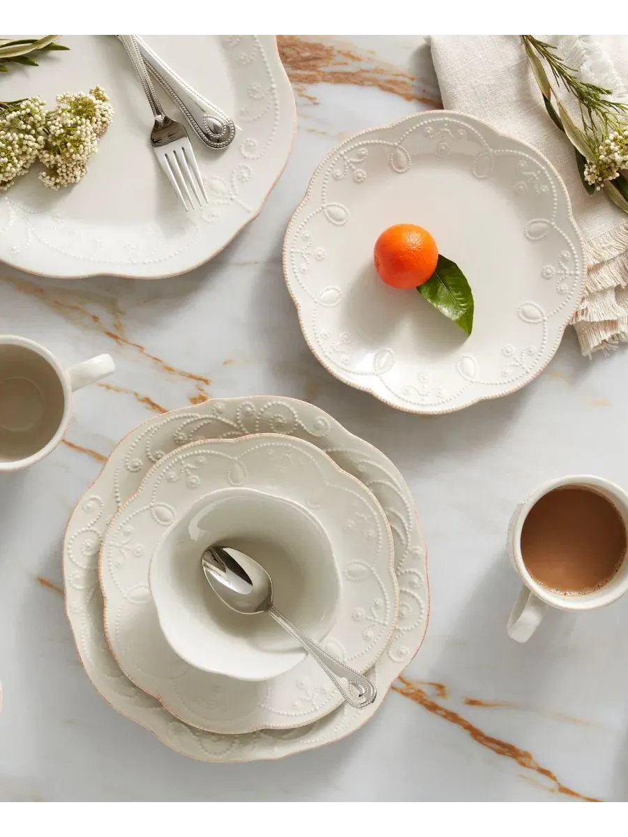 Набор из 4 обеденных тарелок French Perle Lenox — изображение 4 из 4, белый