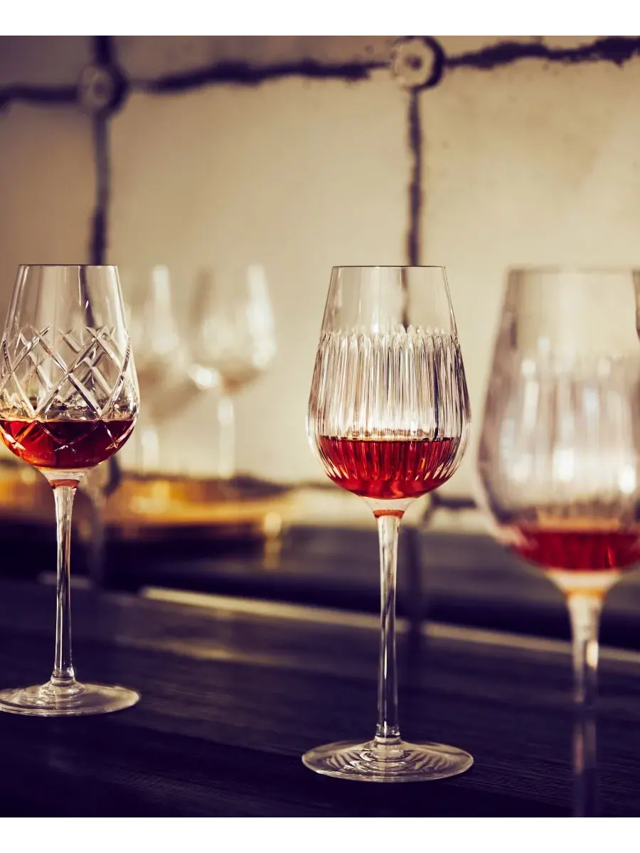 Коньяк Connoisseur Aras, 283 мл, набор из 2 бутылок Waterford — изображение 2 из 2, прозрачный