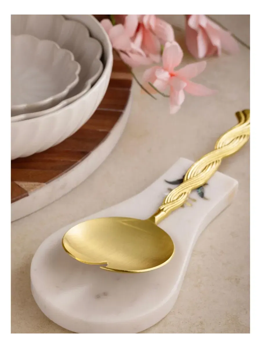 Подставка под ложку из мрамора, 19×10 см, с инкрустацией, Jaipore Marble Spoon Rest GAURI KOHLI — изображение 2 из 3, белый