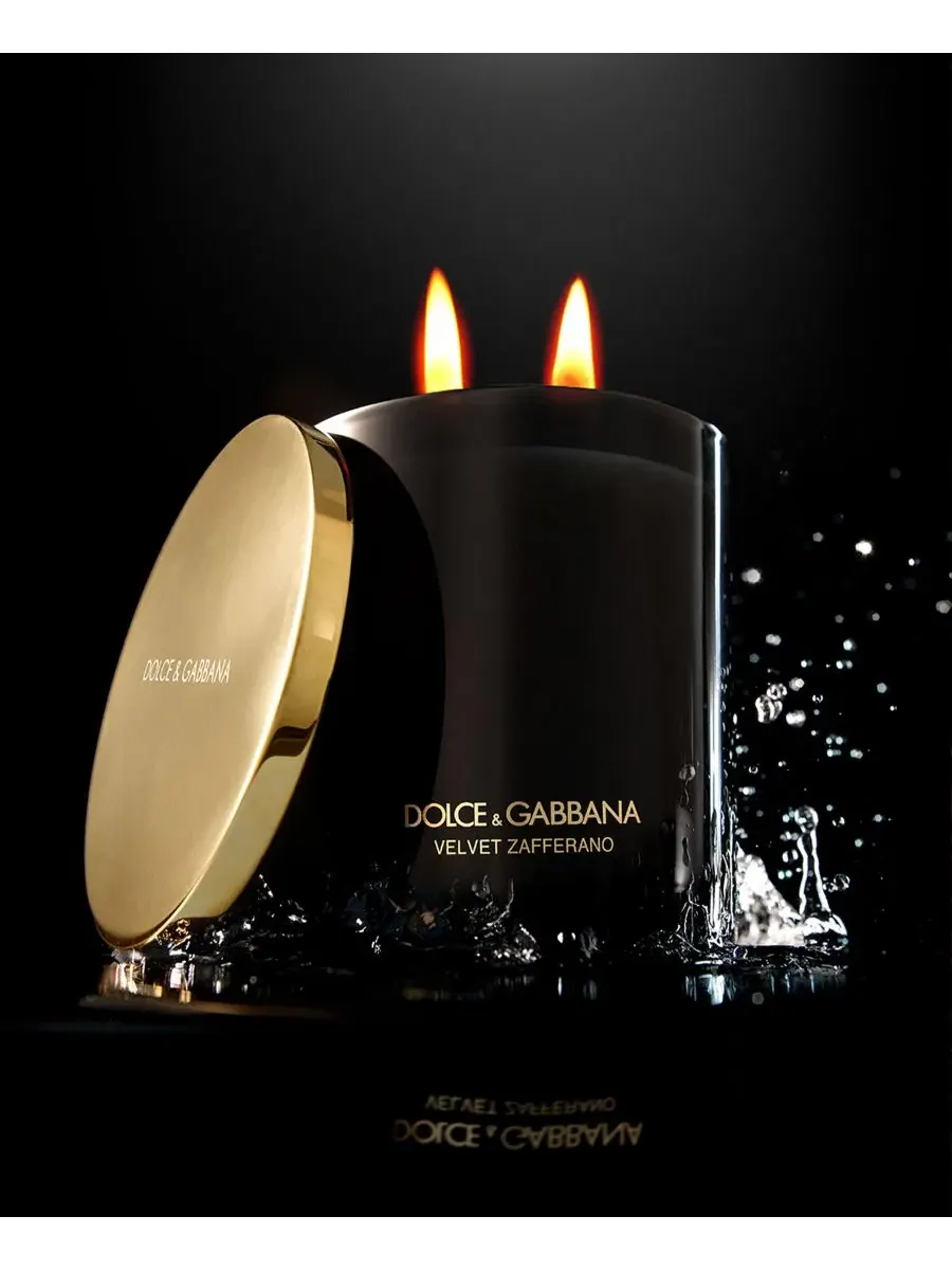 Ароматическая свеча Velvet Zafferano, 240 г Dolce&Gabbana — изображение 2 из 3, нет цвета