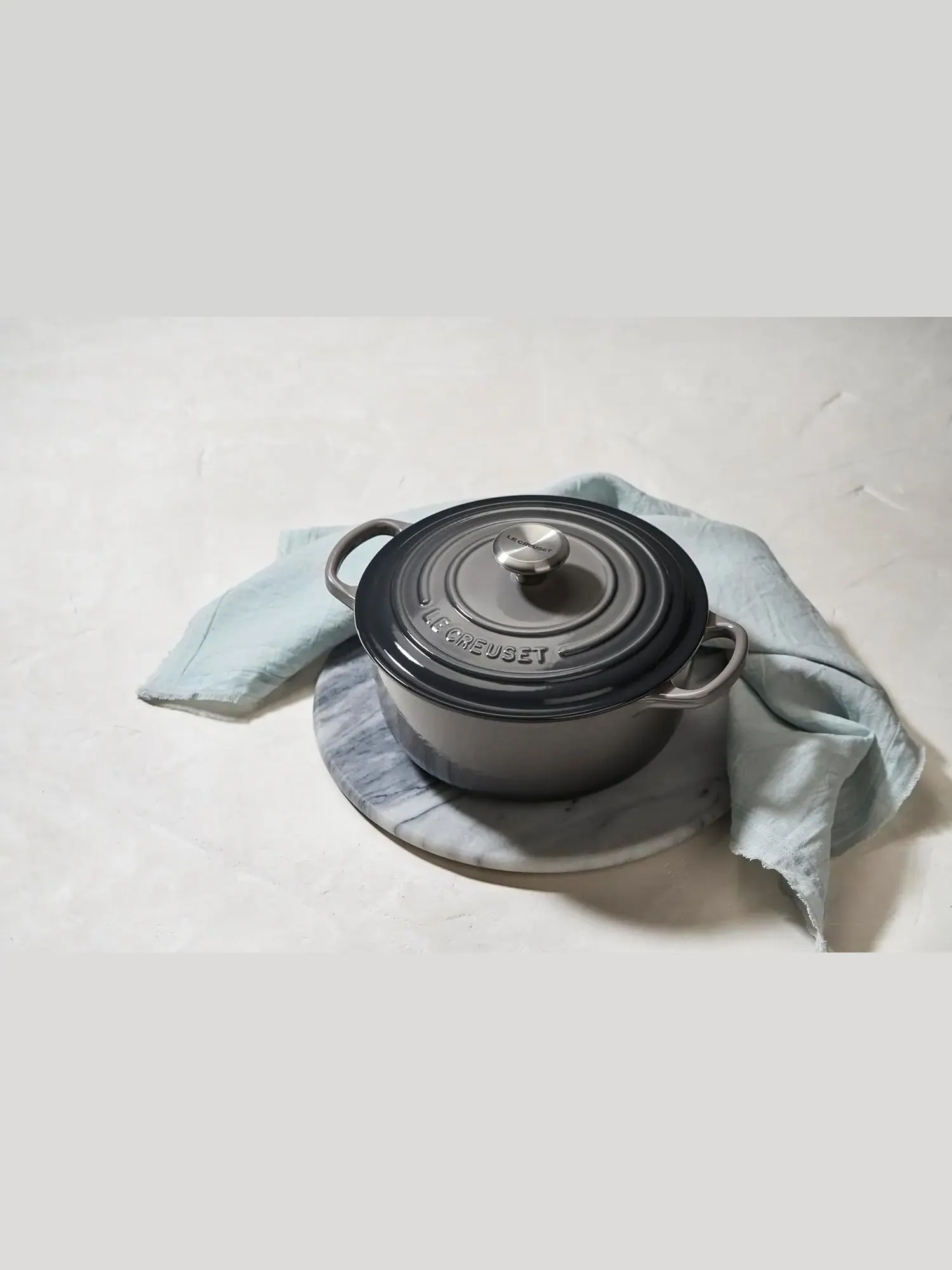 Кастрюля круглая Le Creuset Signature, 12 л, 34 см — изображение 6 из 9, устрица