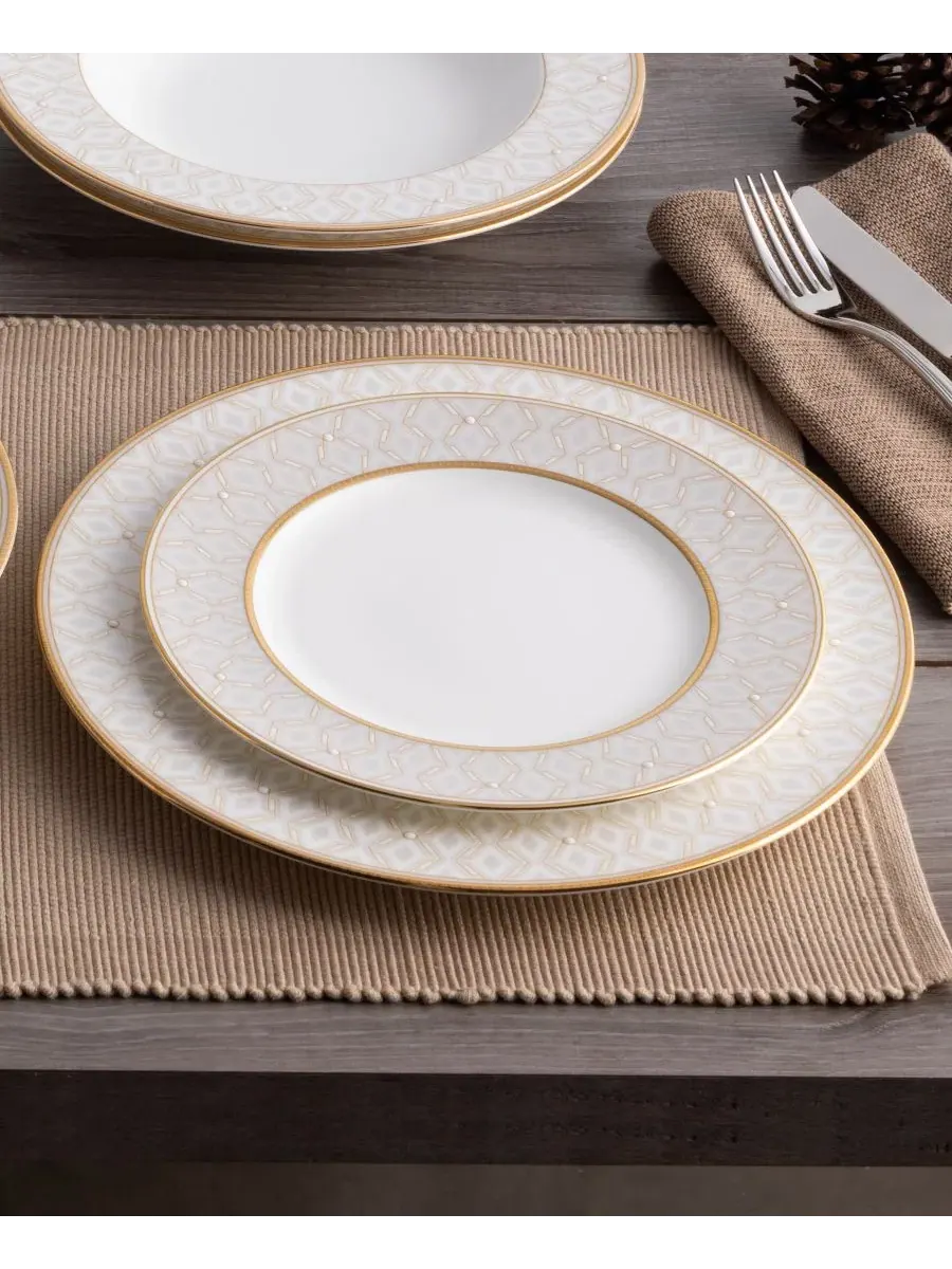Набор из 4 обеденных тарелок Noble Pearl, диаметр 28 см Noritake — изображение 7 из 12, белый золотистый
