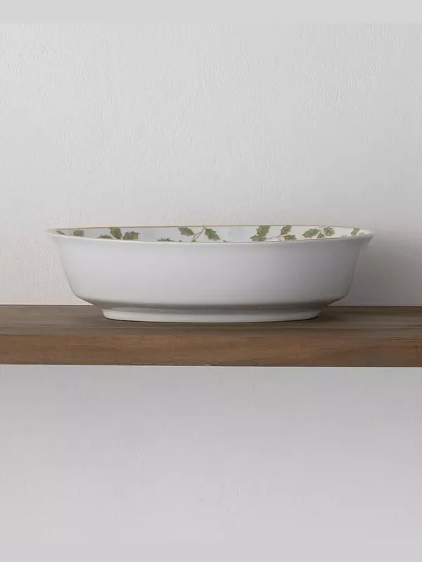 Овальная овощная чаша с рисунком падуба и ягод (золото) Noritake — изображение 3 из 4, зеленый