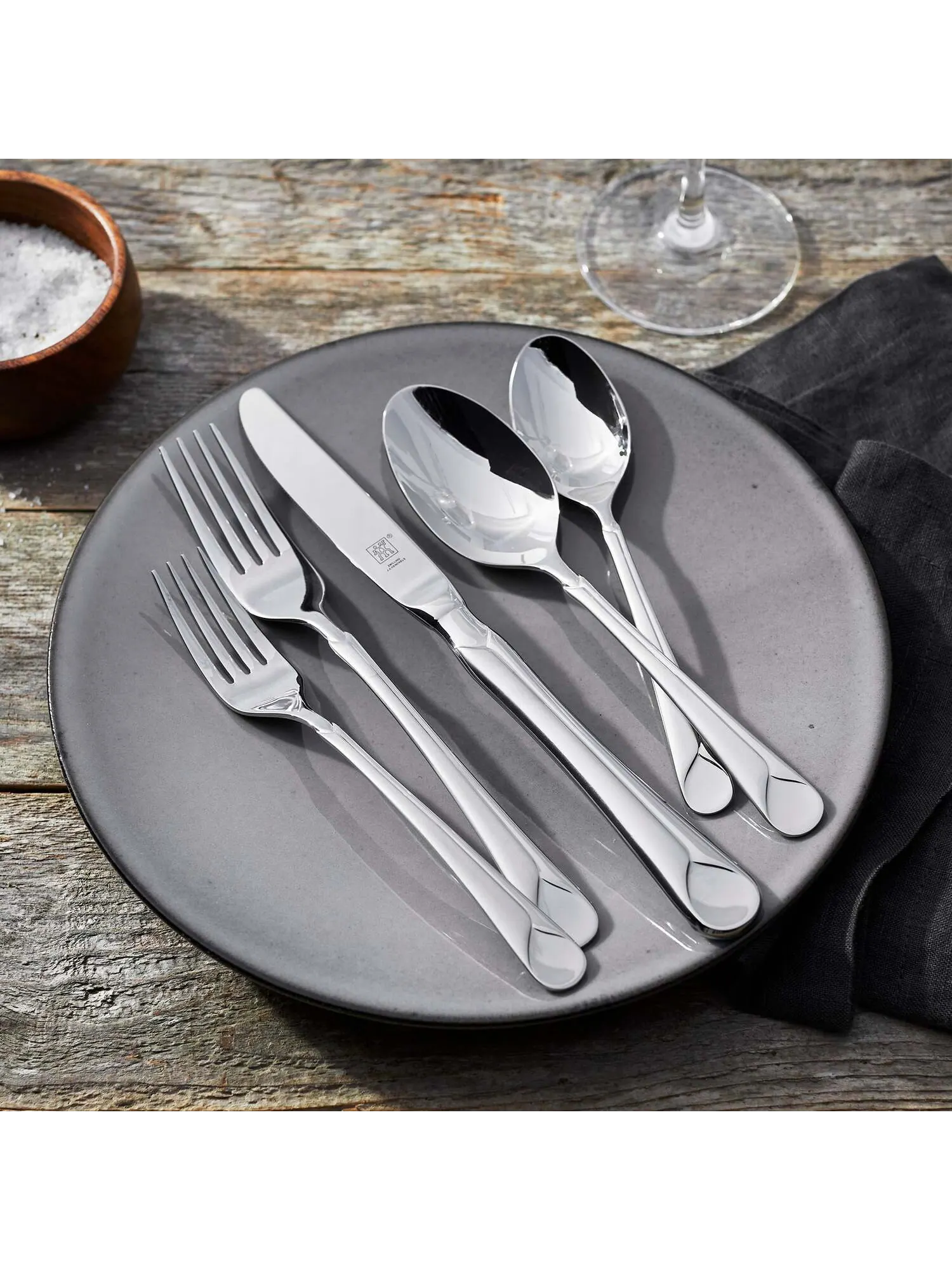 Набор столовых приборов ZWILLING Provence, 45 предметов — изображение 4 из 6, серебристый