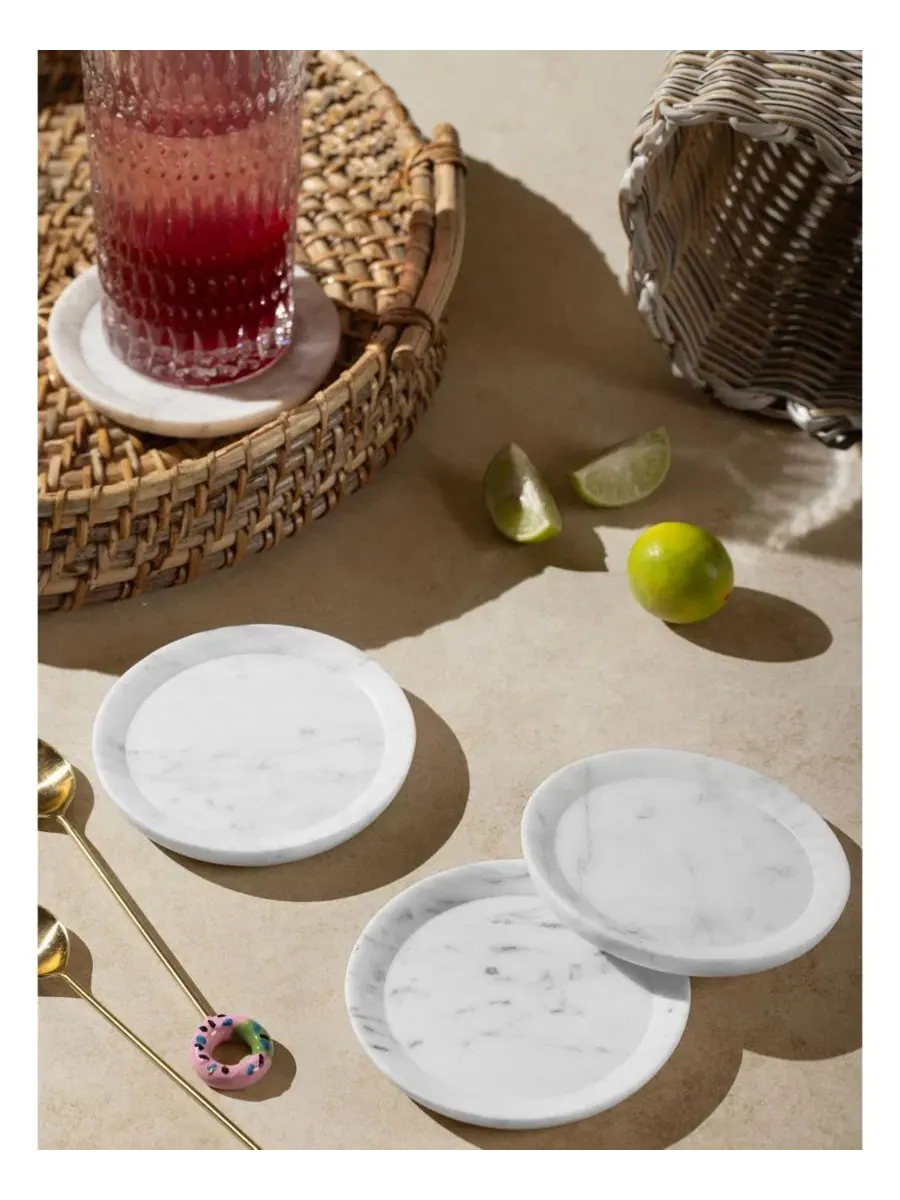 Набор подстаканников из мрамора Paloma Coasters GAURI KOHLI — изображение 2 из 3, белый