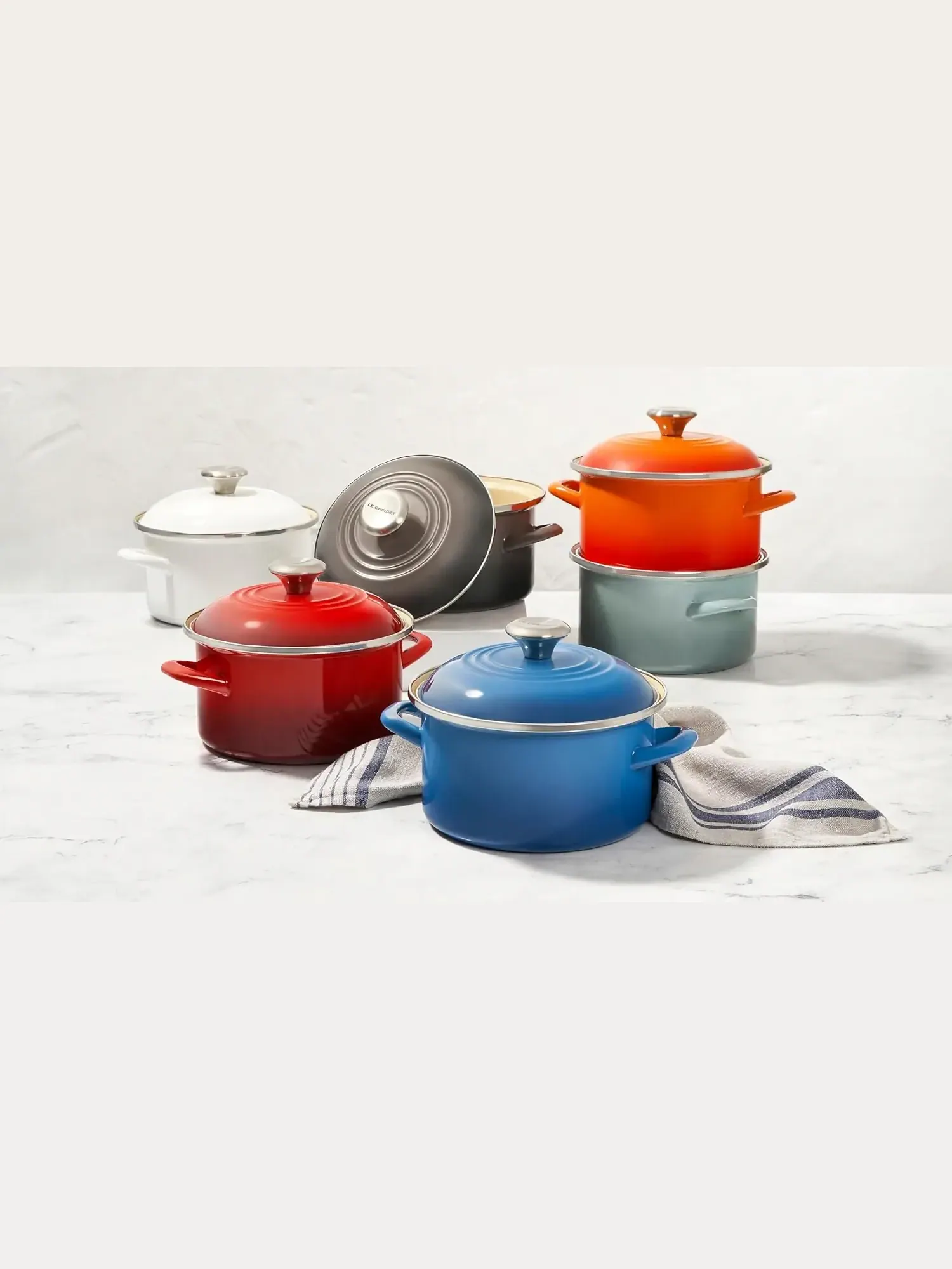 Кастрюля Le Creuset Enamel on Steel Stockpot, 3,6 л — изображение 5 из 6, красный