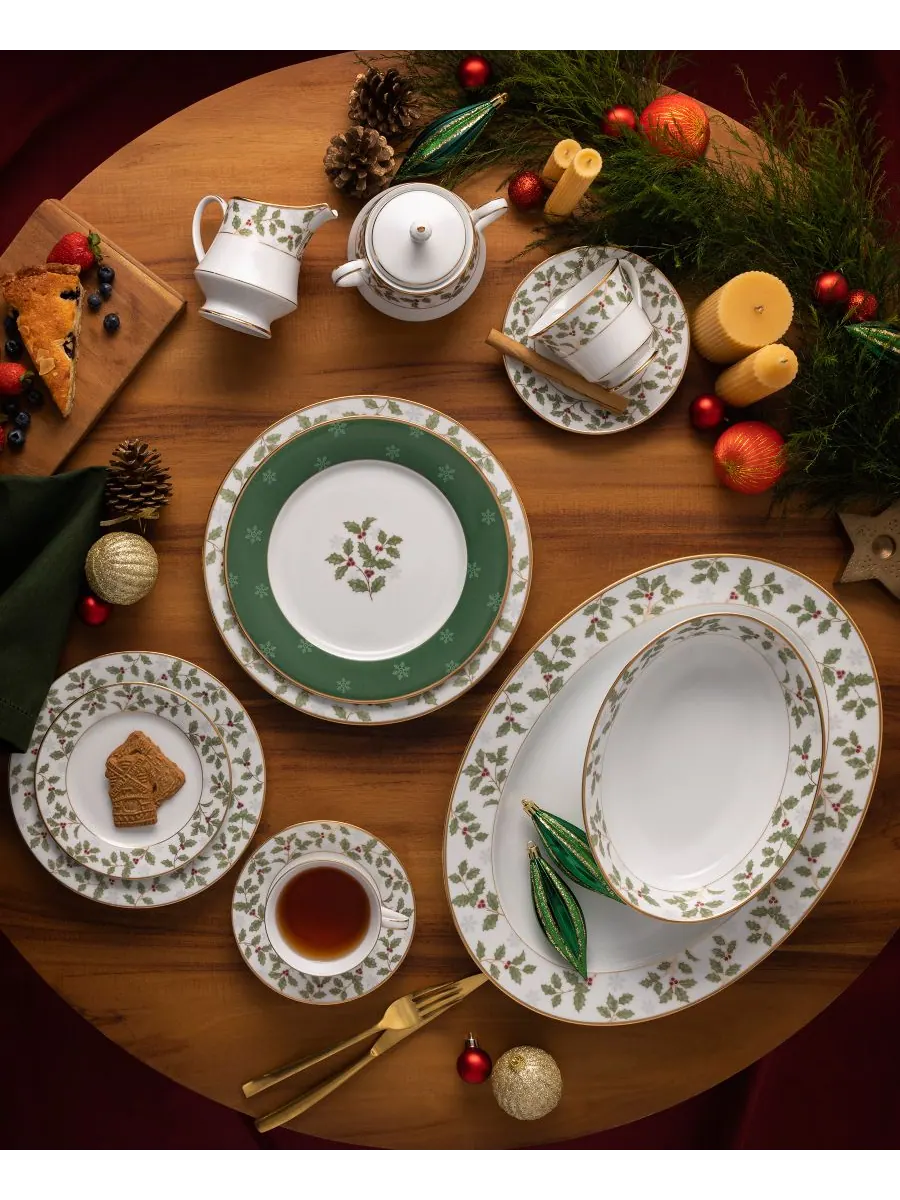 Кофейник Holly & Berry Gold, 49 унций Noritake — изображение 5 из 8, зеленый