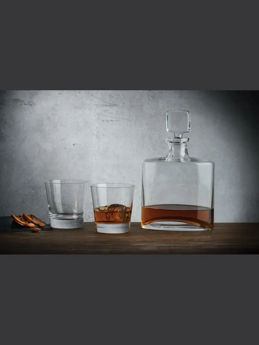 Набор из 3 квадратных бутылок виски с бокалами Nude Glass