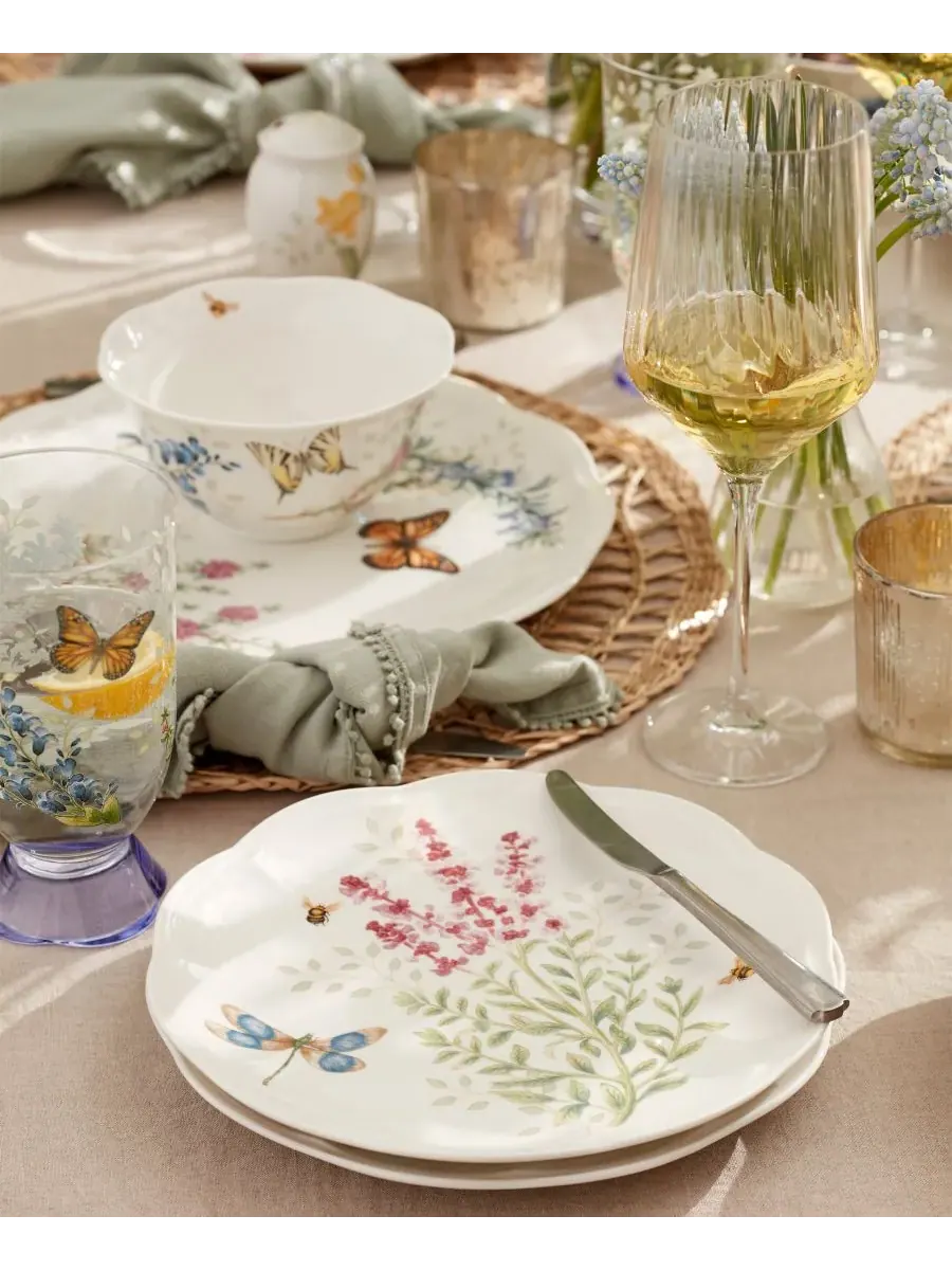 Набор из 4 тарелок для пасты с травами от Butterfly Meadow Lenox — изображение 3 из 10, мульти