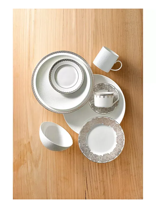 Набор столовых приборов Gio из 16 предметов, сервиз на 4 персоны Wedgwood — изображение 2 из 3, белый
