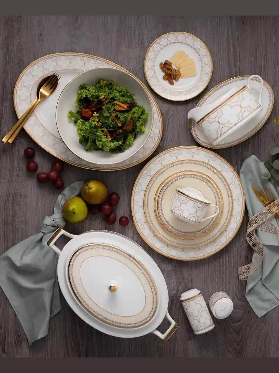 Набор из солонки и перечницы Noritake Trefolio Gold 10 см — изображение 8 из 9, золото
