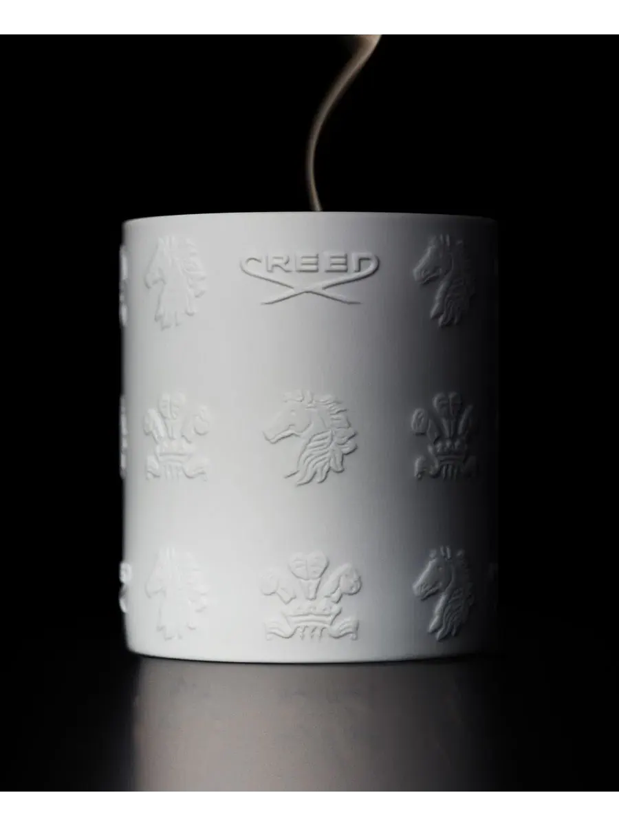 Фарфоровая свеча Aventus, 220 г Creed — изображение 9 из 12