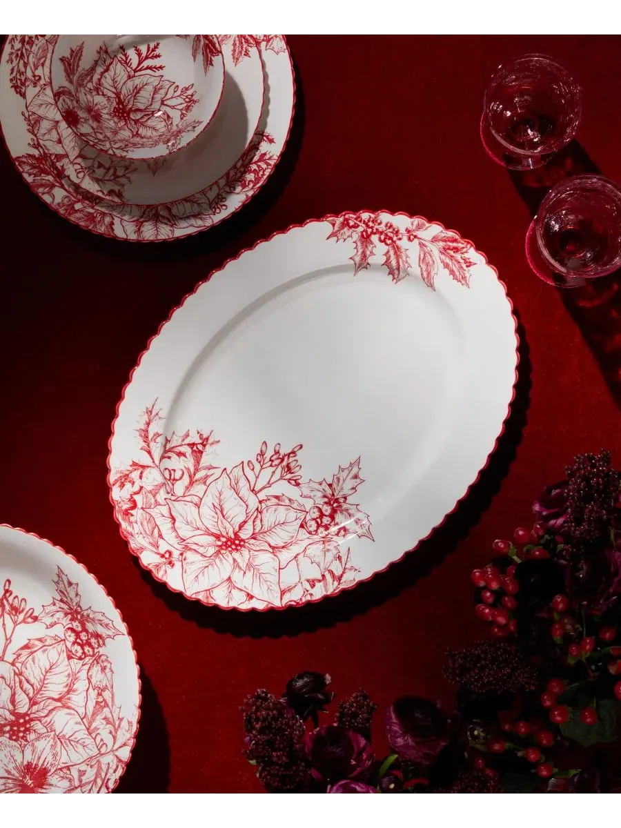 Овальное блюдо Crimson Noel, 40×30 см, фарфор Certified International — изображение 3 из 3, красный
