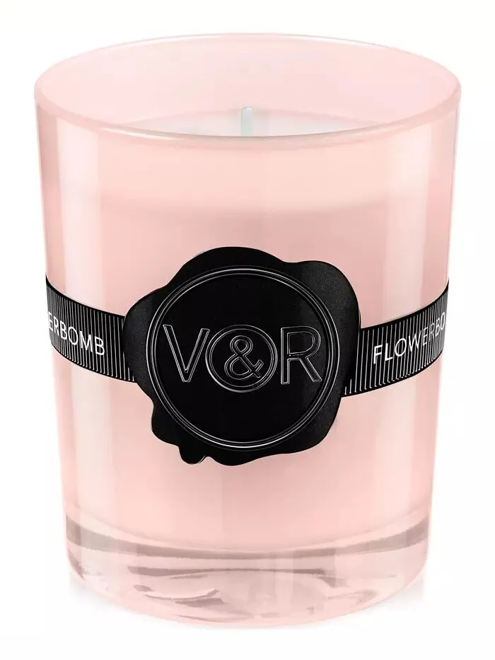 Ароматическая свеча Flowerbomb, 5,8 унции Viktor & Rolf — изображение 1 из 3, нет цвета