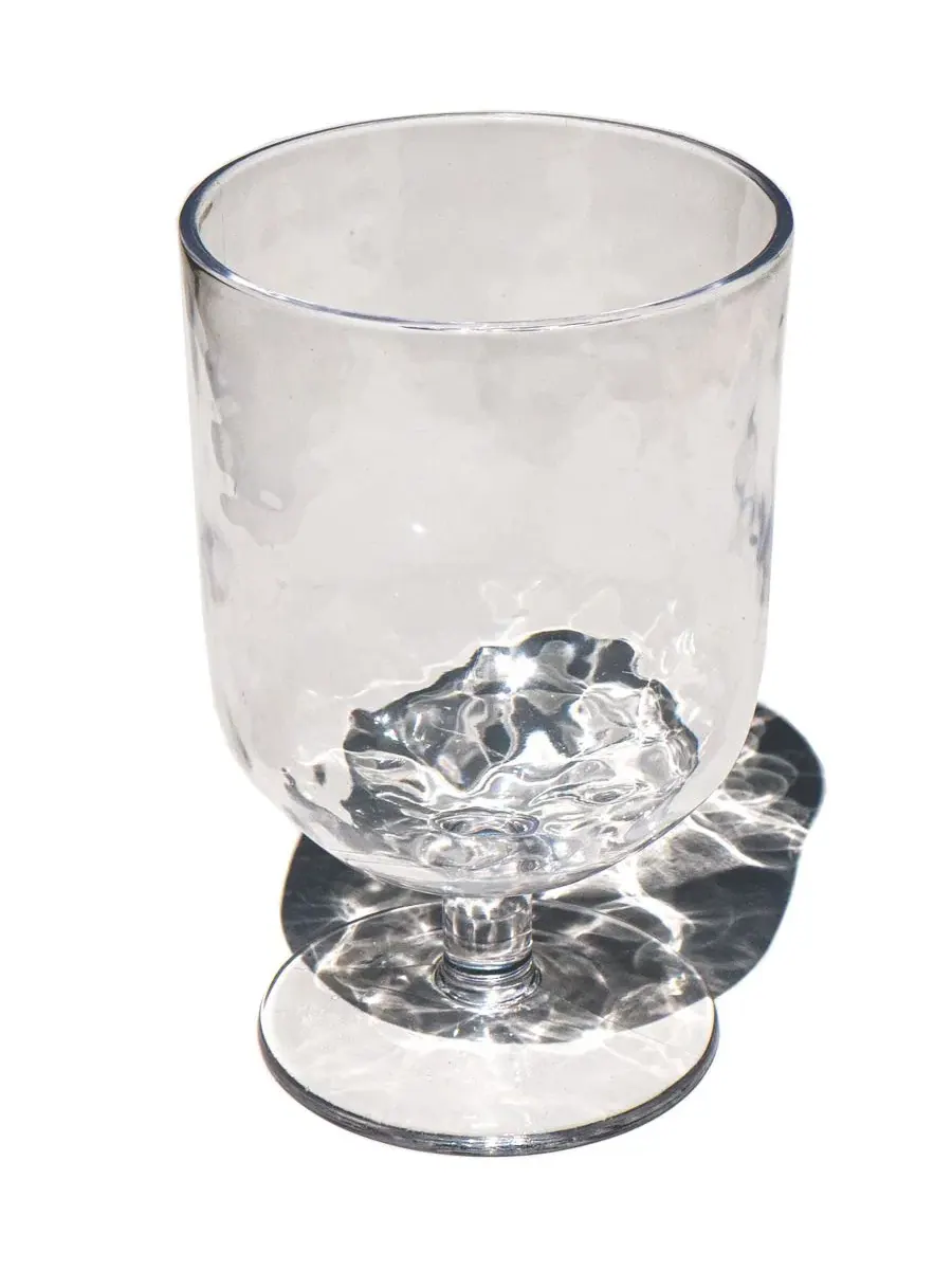 Набор из 6 стаканов для вина Hammered Rustic Acrylic Abode Homewares — изображение 2 из 5, прозрачный