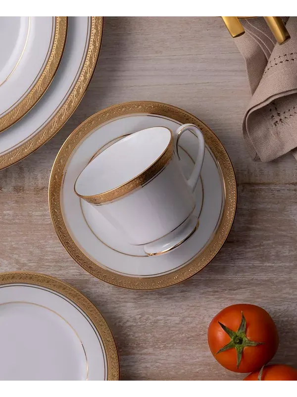 Набор из 4 блюдец Crestwood Gold, сервиз на 4 персоны Noritake — изображение 2 из 4, белый