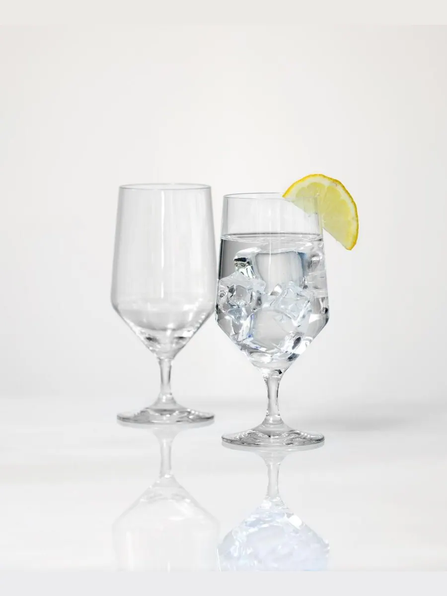 Набор из 4 бутылок чистой воды объемом 15,2 унции Zwiesel Glas — изображение 5 из 9, прозрачный