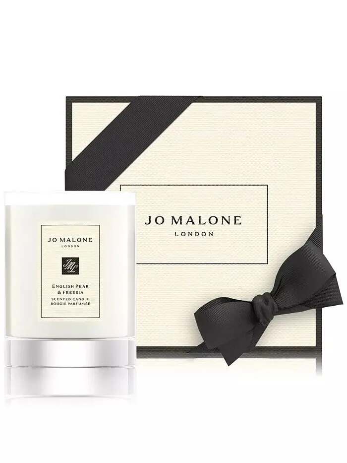Дорожная свеча «Английская груша и фрезия», 2,1 унции Jo Malone London — изображение 5 из 5