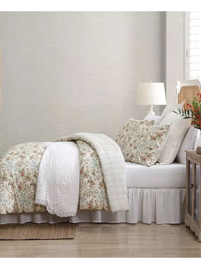 Двусторонний комплект из 2 хлопковых одеял с цветочным принтом Bramble, Twin Laura Ashley — изображение 9 из 9