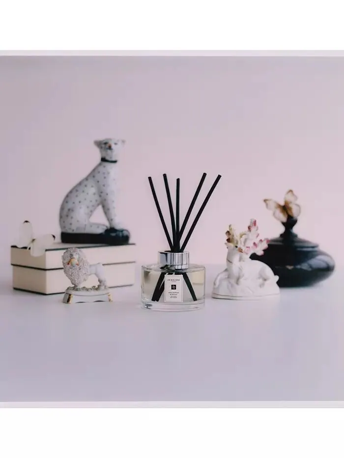 Диффузор Wild Bluebell, 5,6 унции Jo Malone London — изображение 2 из 4