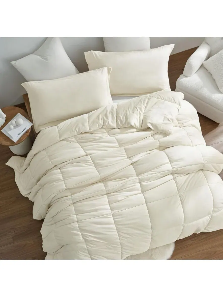 Одеяло If My Bed Was a Hippo Coma Inducer, Sun Bleached — изображение 1 из 4