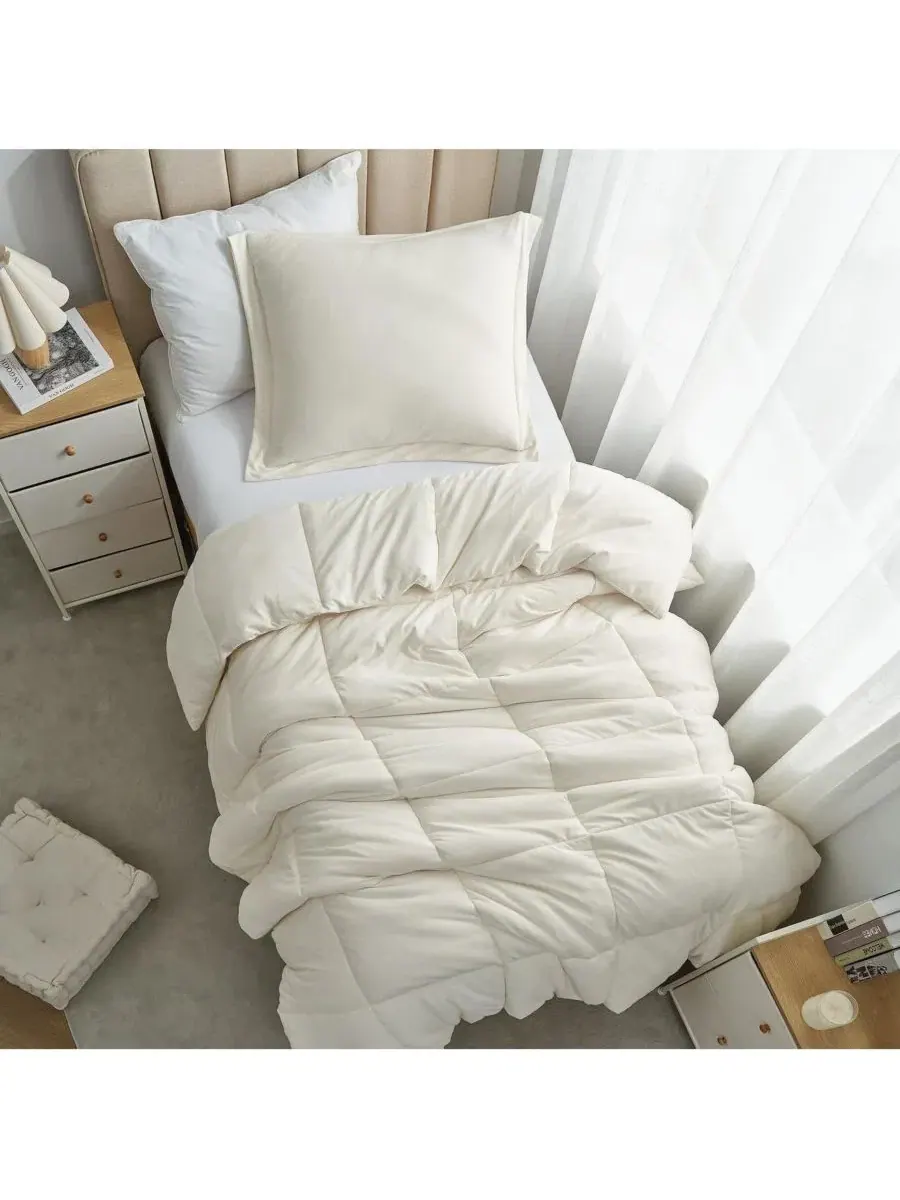 Одеяло If My Bed Was a Hippo Coma Inducer, Sun Bleached — изображение 1 из 4