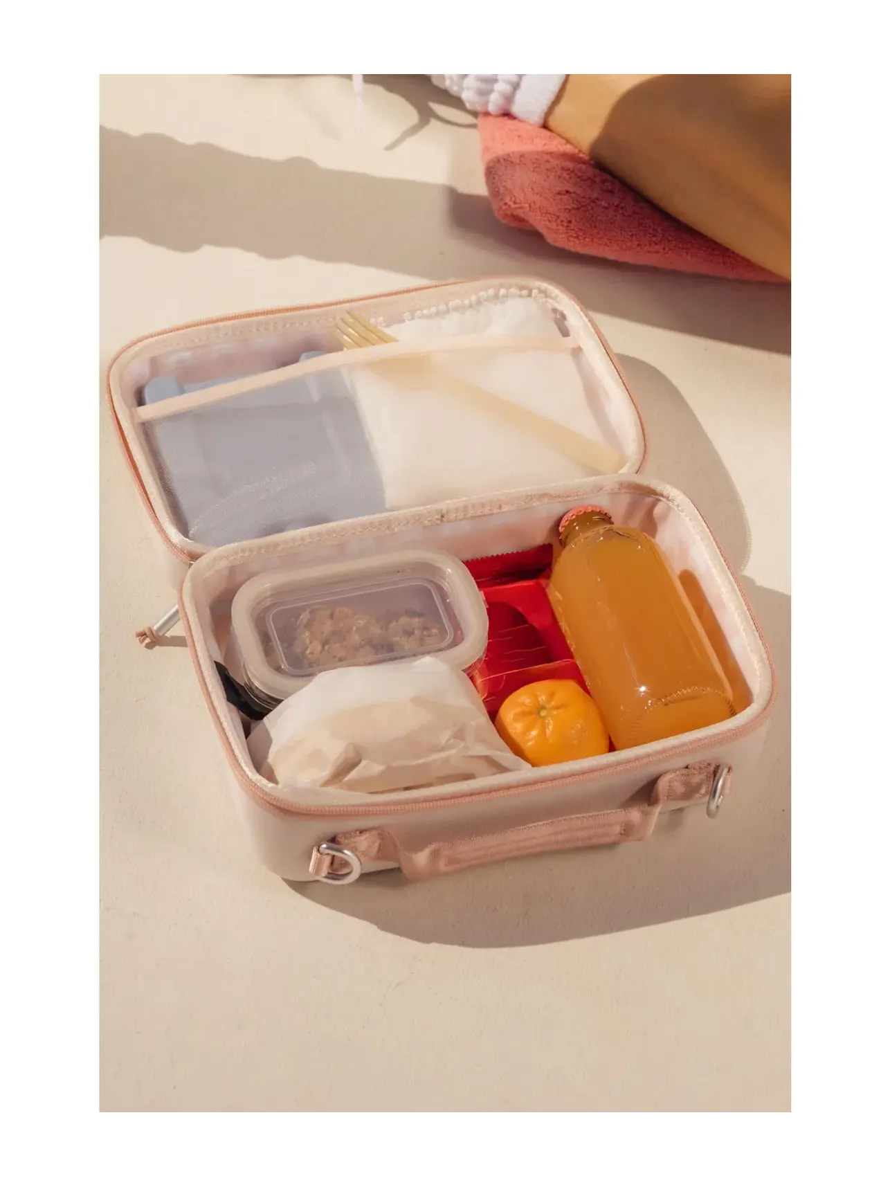 Мини-сумка для обеда All Day Mini Lunch Box Stanley — изображение 4 из 4, желтый