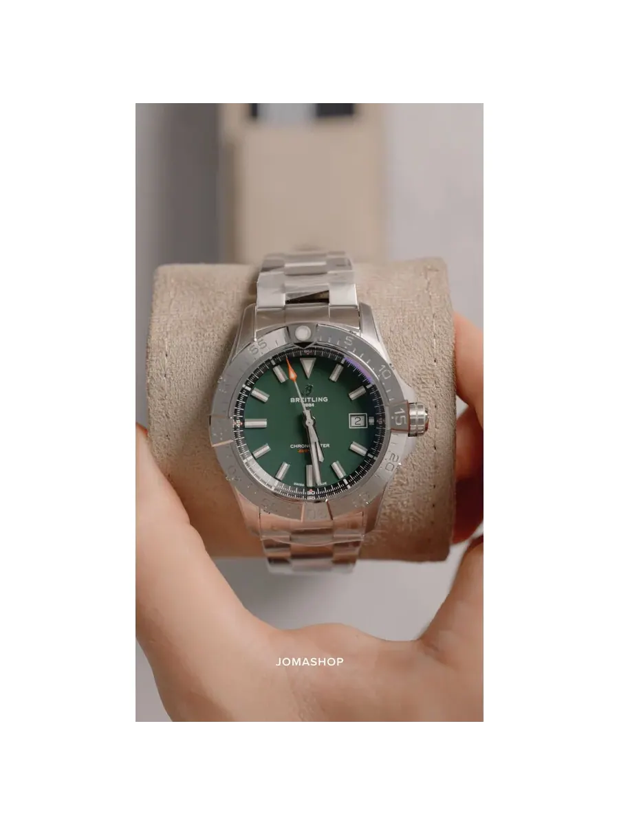 Мужские часы Breitling Avenger Automatic с зеленым циферблатом A17328101L1A1 — изображение 4 из 4, оттенок серебряный