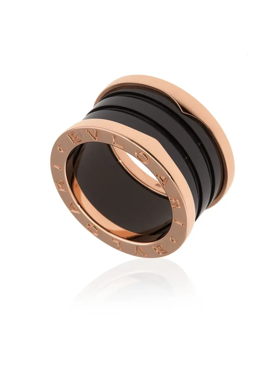 Кольцо Bvlgari B.Zero1 4-полосное из розового золота 18 карат и черной керамики — изображение 1 из 4, оттенок золото