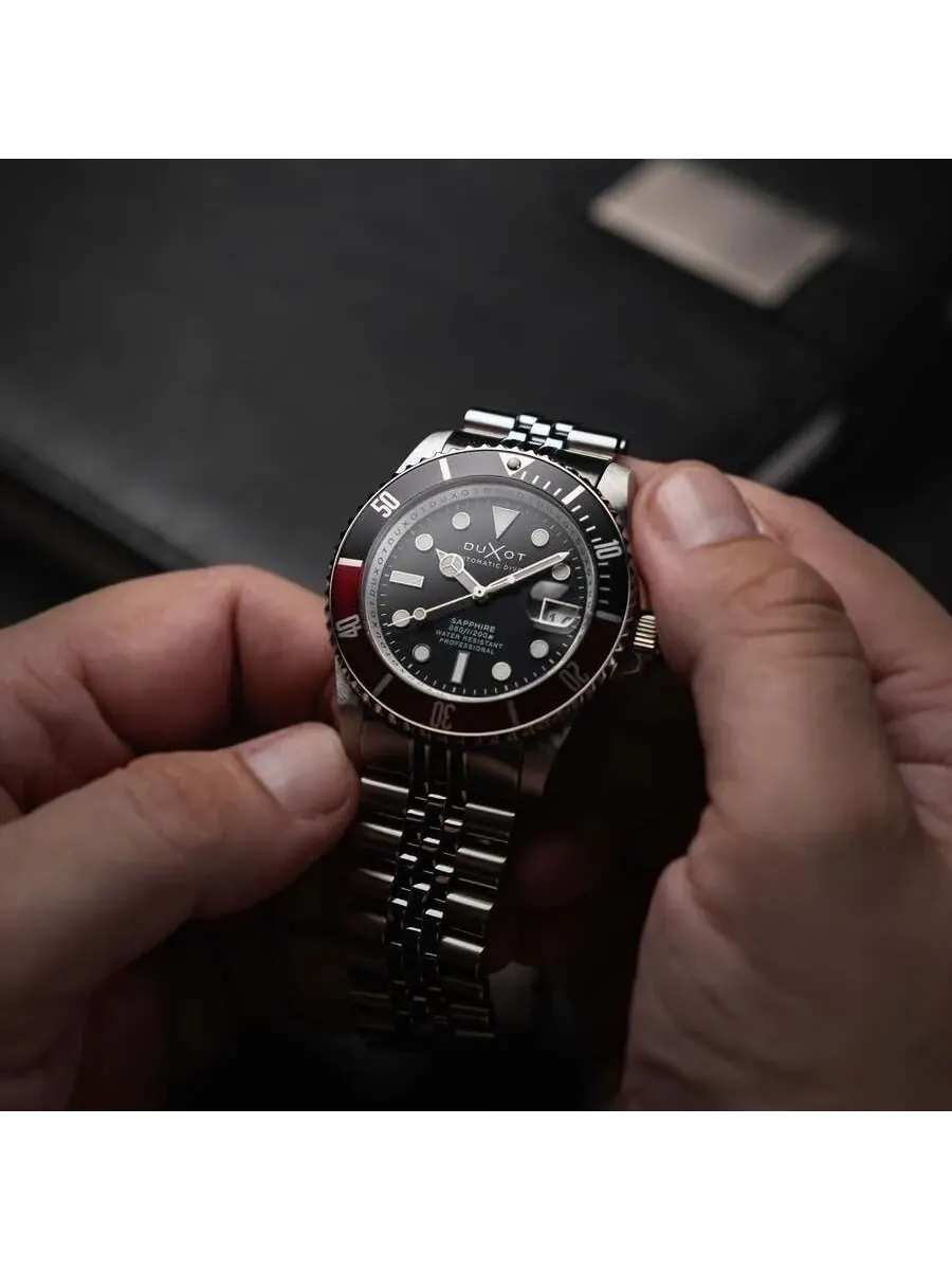 Мужские часы Duxot Atlantica Diver с черным циферблатом DX-2057-88 — изображение 2 из 4, оттенок черный