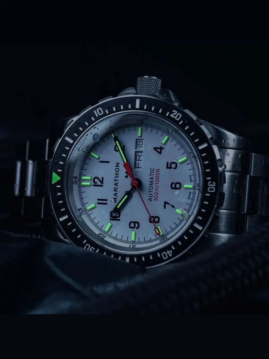 Мужские часы Marathon Jdd Automatic с белым циферблатом WW194021SS-0509 — изображение 2 из 7, оттенок черный