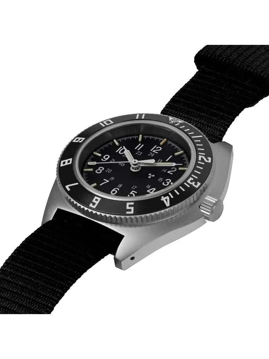Часы Marathon Ssnav Automatic с черным циферблатом, унисекс, WW194029SS-0802-KIT — изображение 3 из 4, оттенок серебряный