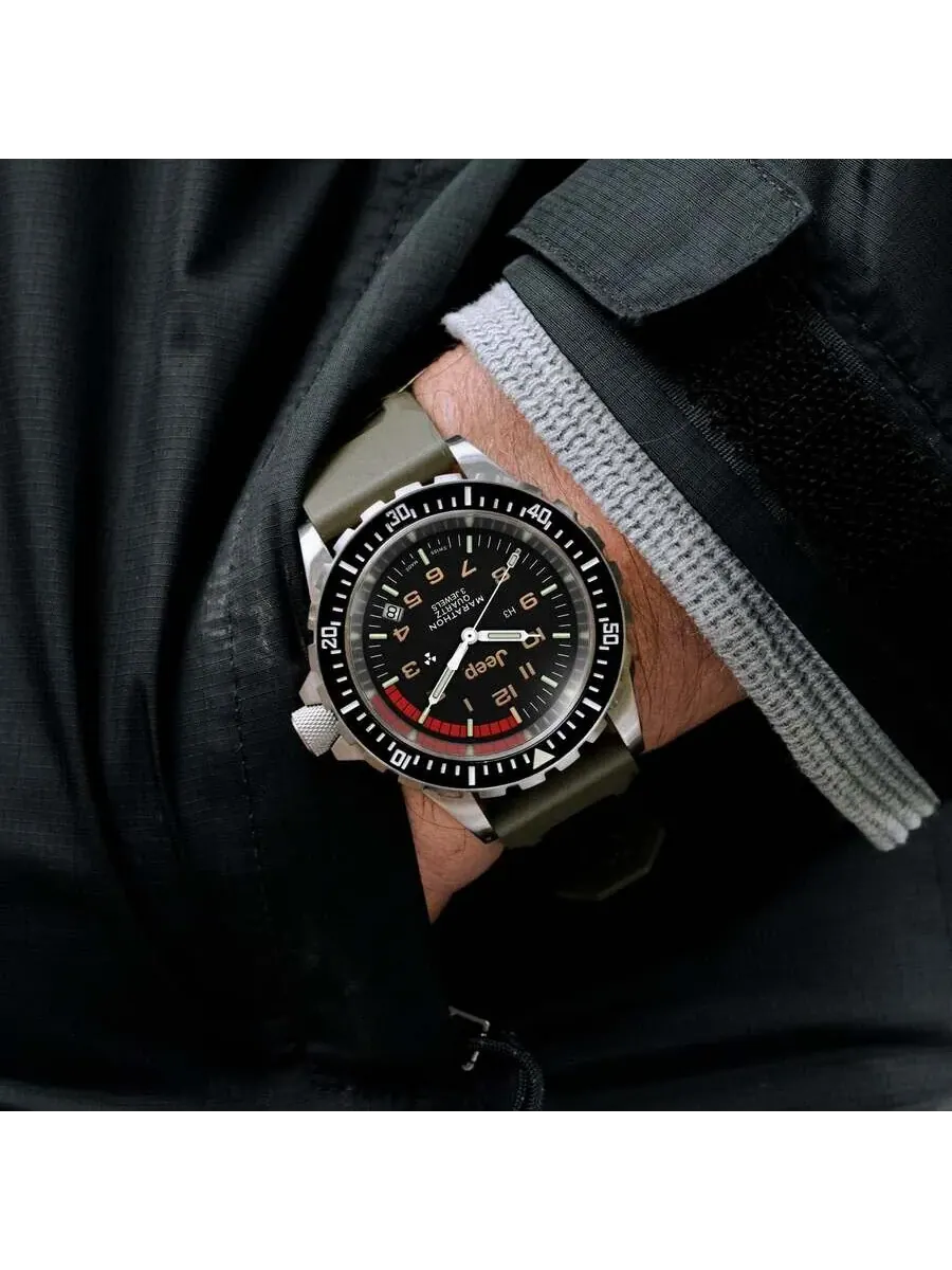Мужские часы Marathon Tsar Quartz с коричневым циферблатом WW194007SS-4101 — изображение 2 из 6, оттенок серебряный