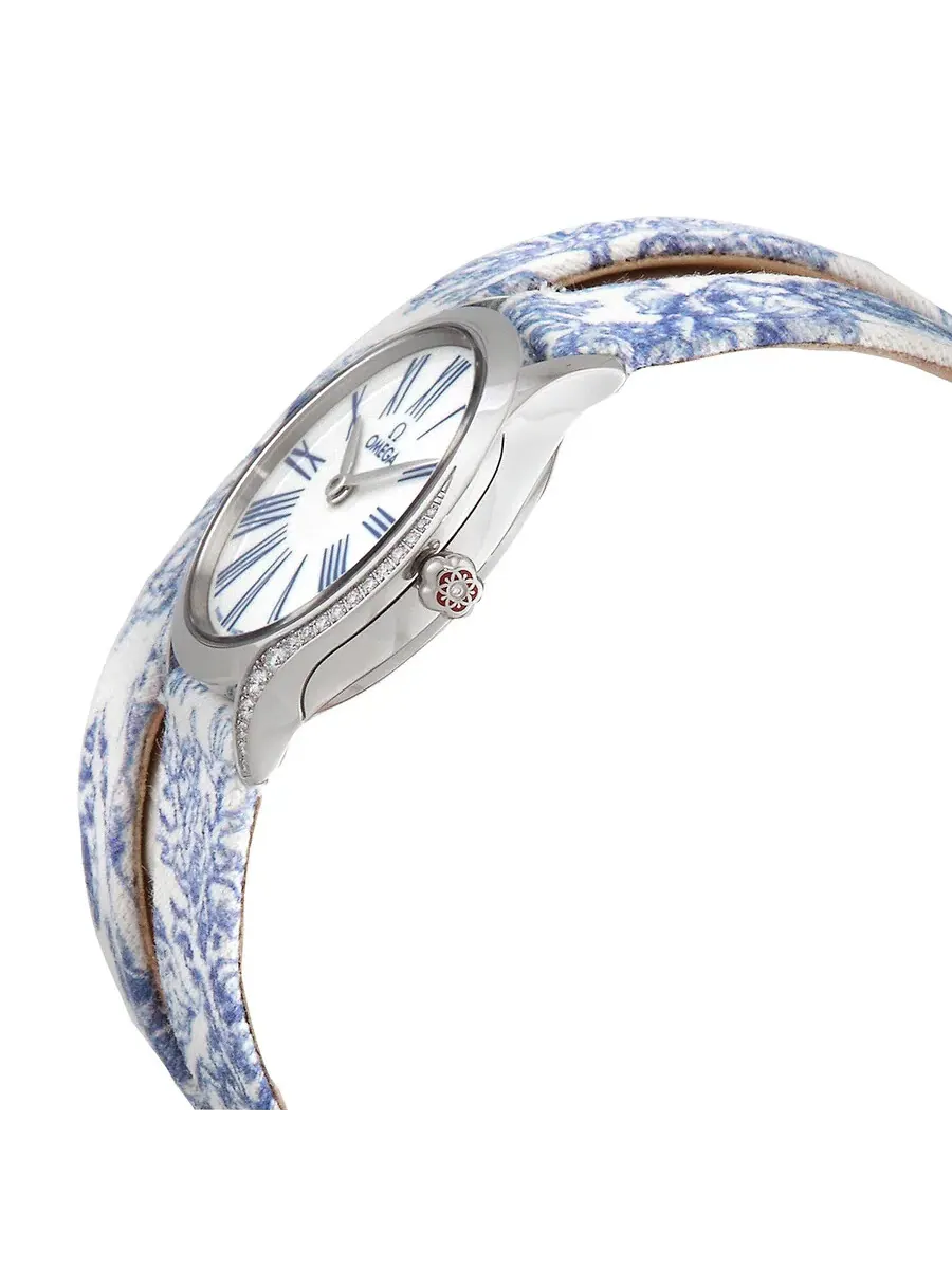 Женские часы Omega De Ville Quartz с белым циферблатом и бриллиантами 428.17.26.60.04.001 — изображение 2 из 3