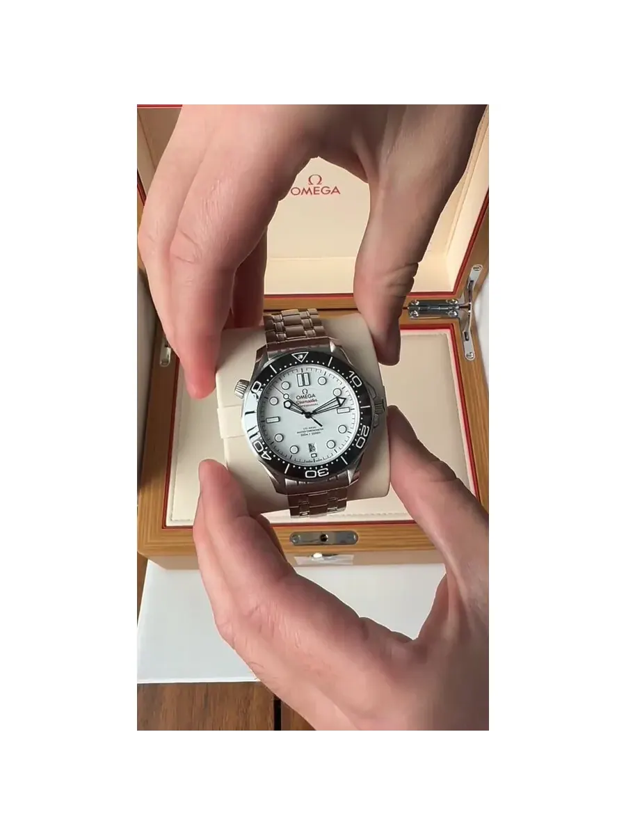 Мужские часы Omega Seamaster с белым циферблатом 210.30.42.20.04.001 — изображение 4 из 4, оттенок серебряный