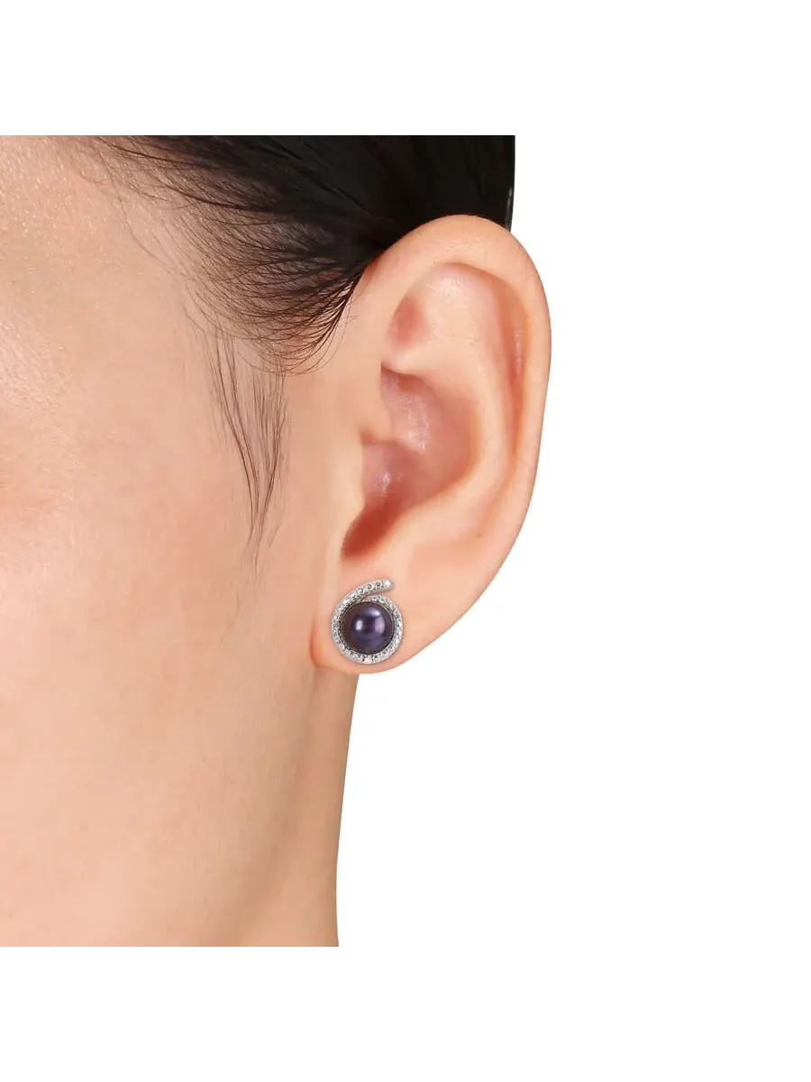 Серьги-гвоздики AMOUR с черным пресноводным культивированным жемчугом 8-8,5 мм и акцентом из — изображение 3 из 3