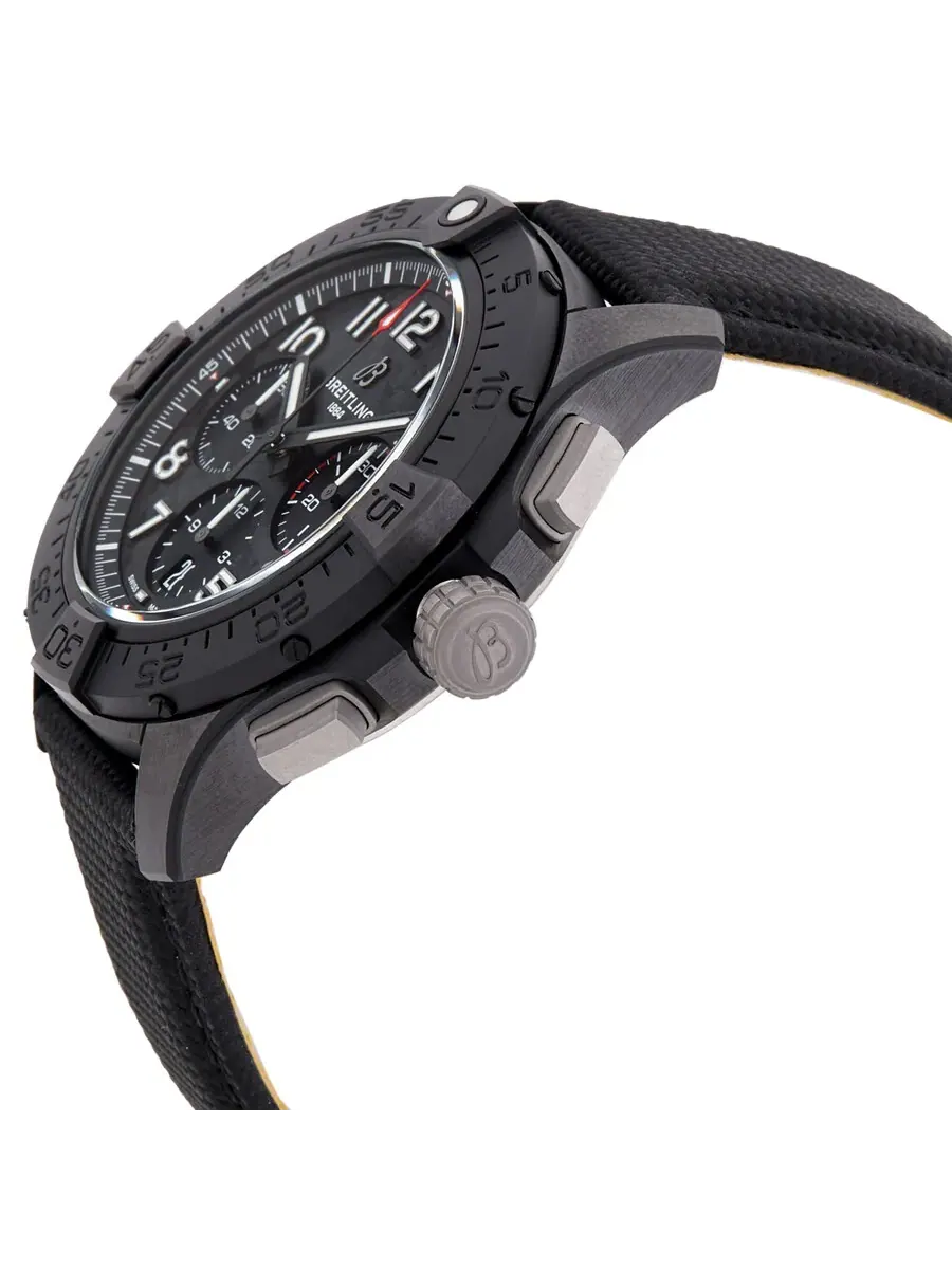 Мужские часы Breitling Avenger Chronograph 44 Night Mission с автоматическим механизмом и черным — изображение 2 из 3