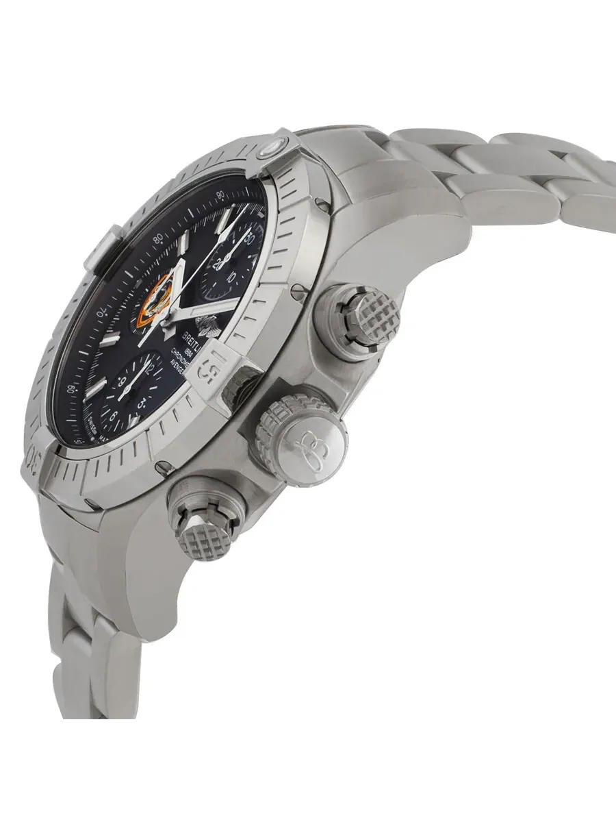 Мужские часы Breitling Avenger Chronograph «Fursan Al Emarat» с автоматическим хронографом — изображение 2 из 3
