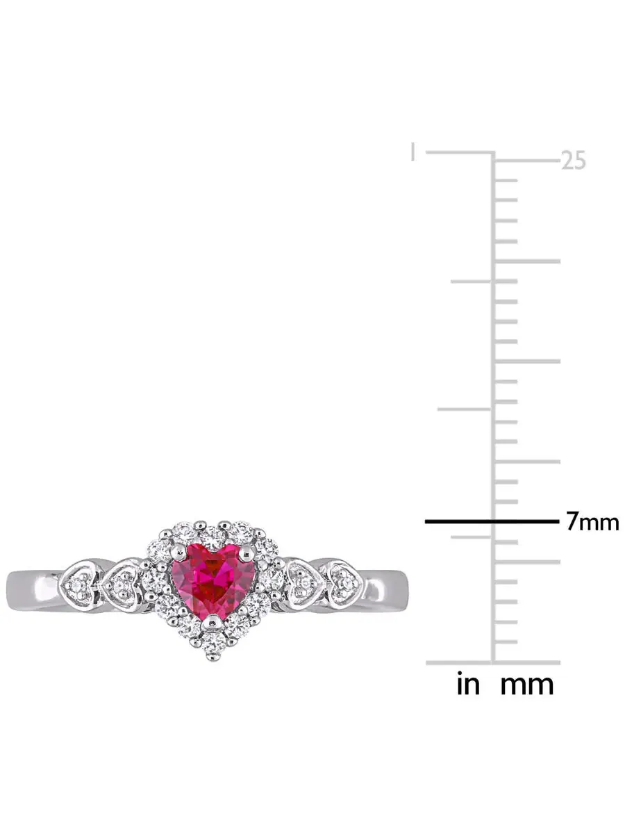 Amour 2/5 CT TGW Созданный рубин, созданное кольцо с сердцем из белого сапфира и акцентом из алмаза — изображение 3 из 5