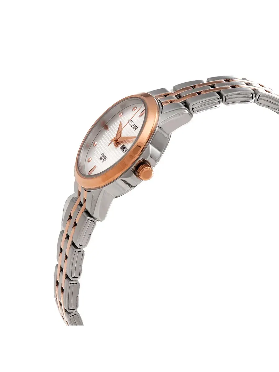 Женские часы Citizen Quartz с серебристым циферблатом и двухцветным корпусом EQ0605-53A — изображение 2 из 3